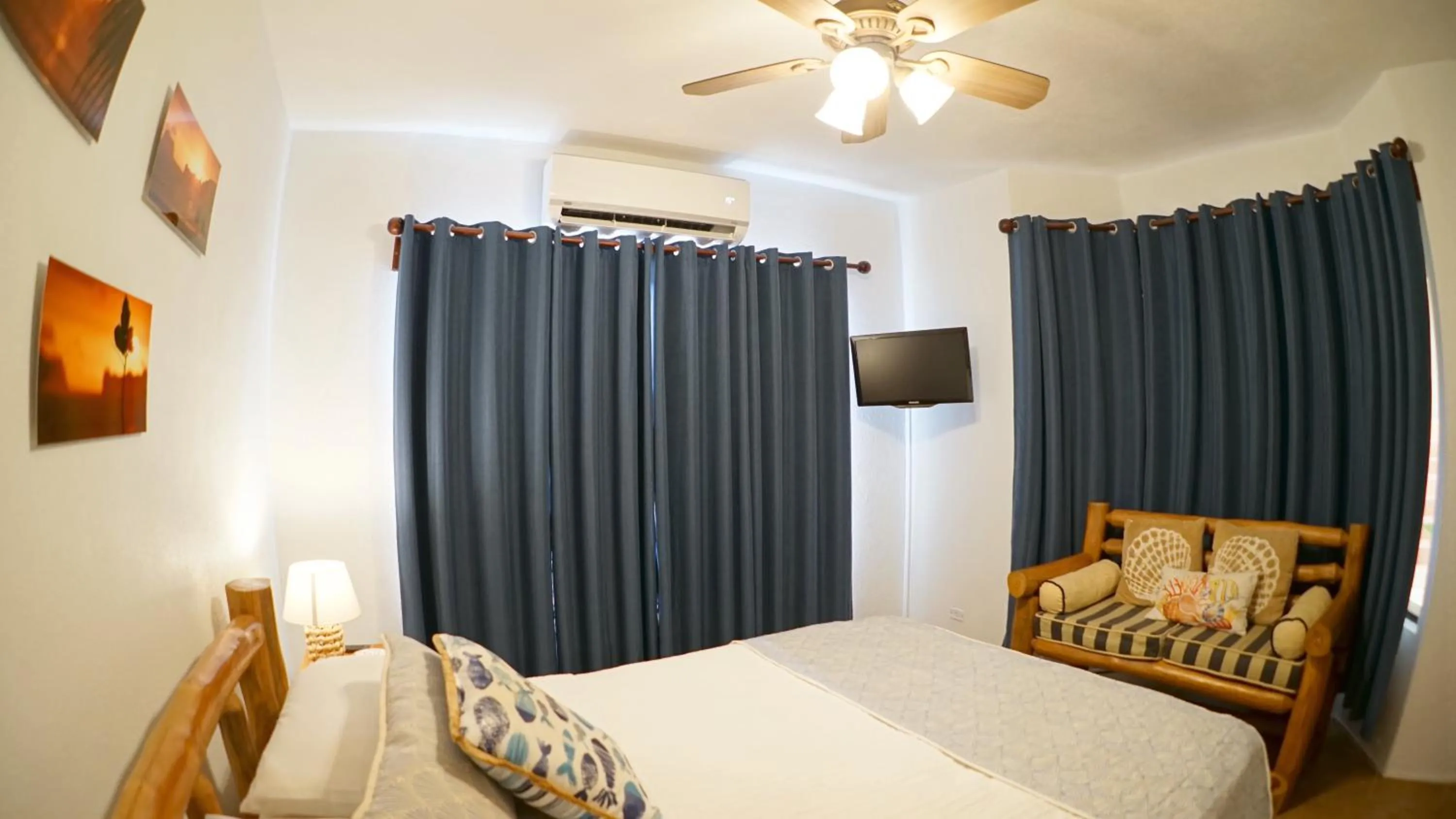 Bedroom, Bed in Villas Welcome to Heaven