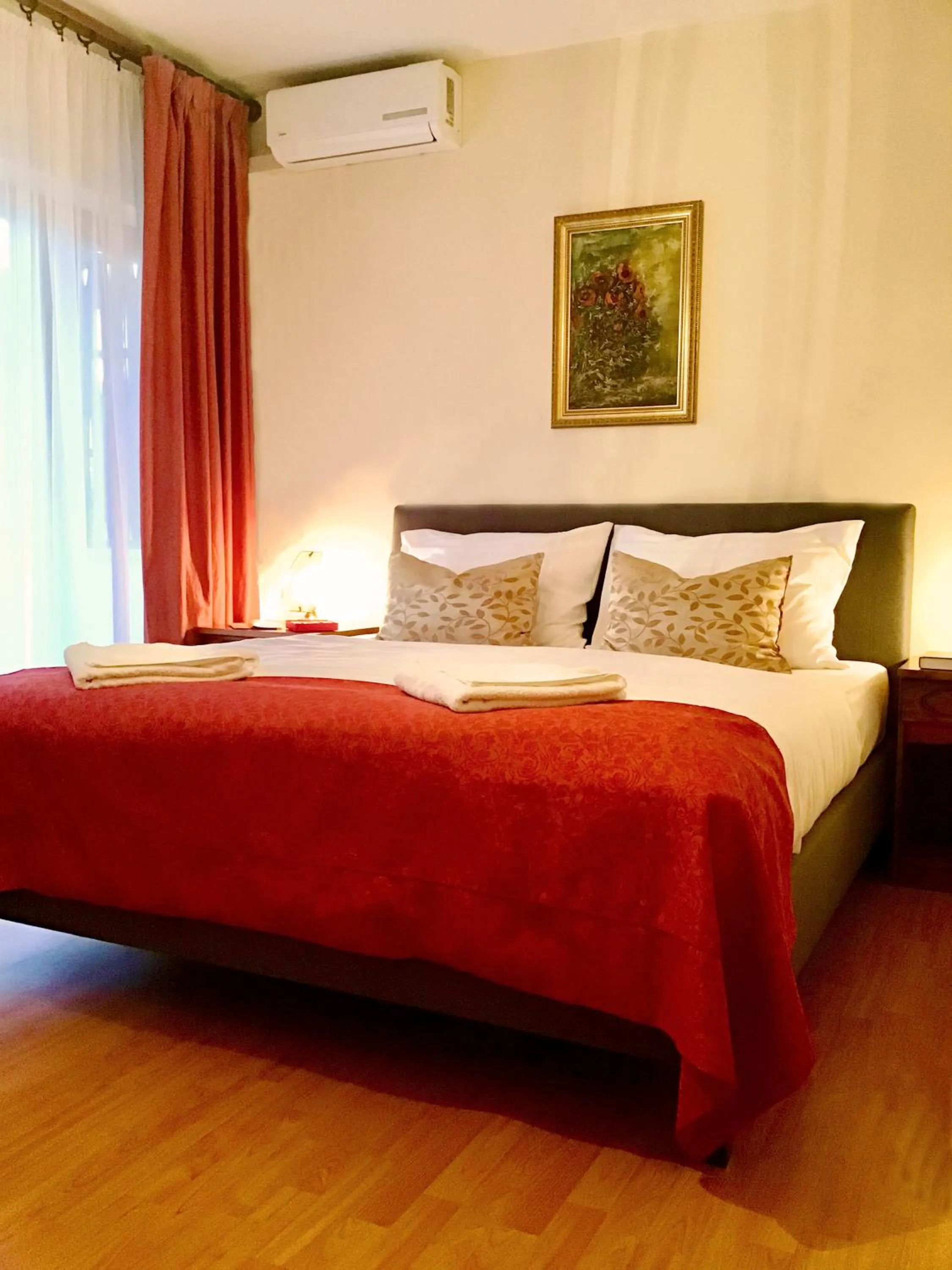 Bed in Hotel Kentaur