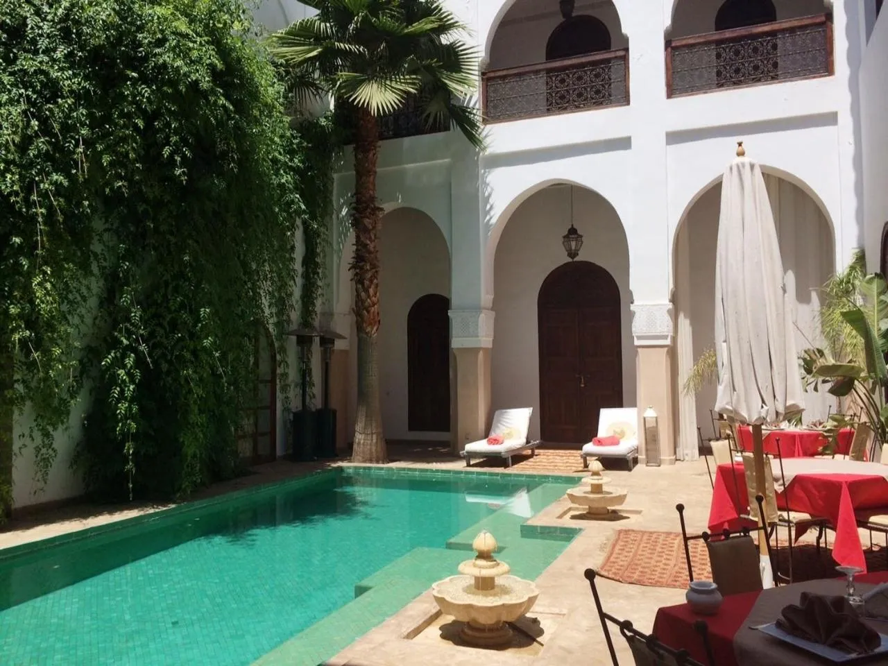 Swimming pool in Riad Shama Suites & Spa