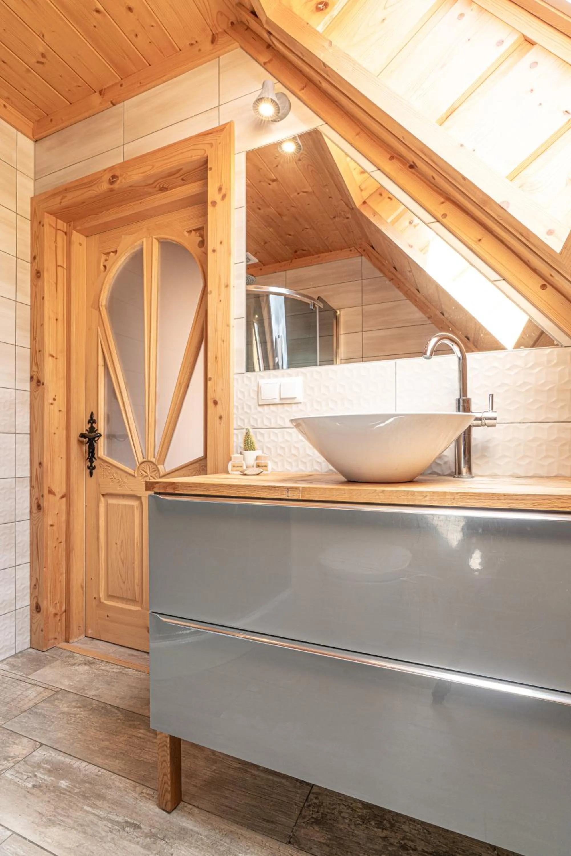 Bathroom in Willa Baciarka-basen, sauny i jacuzzi