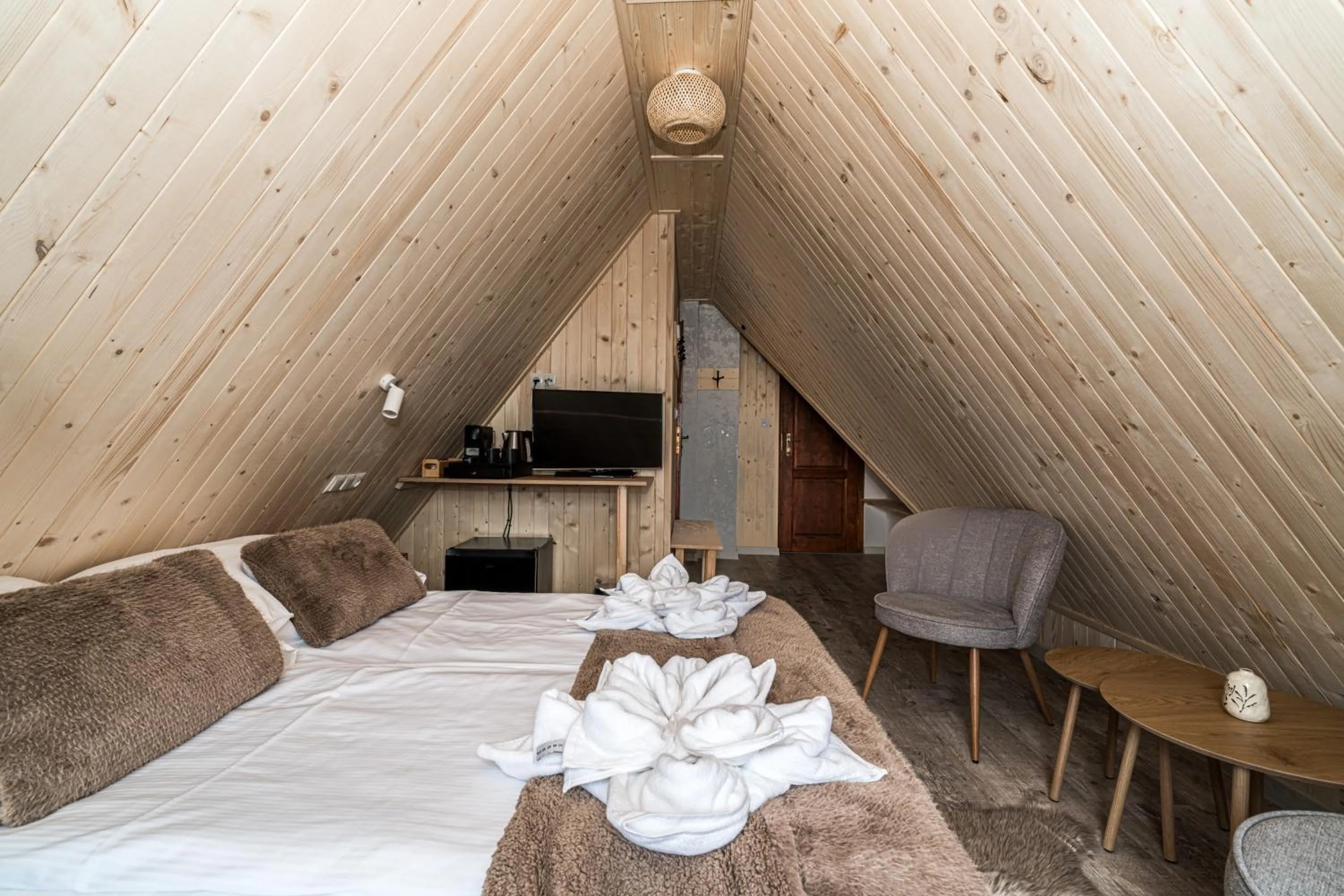 Bed in Willa Baciarka-basen, sauny i jacuzzi