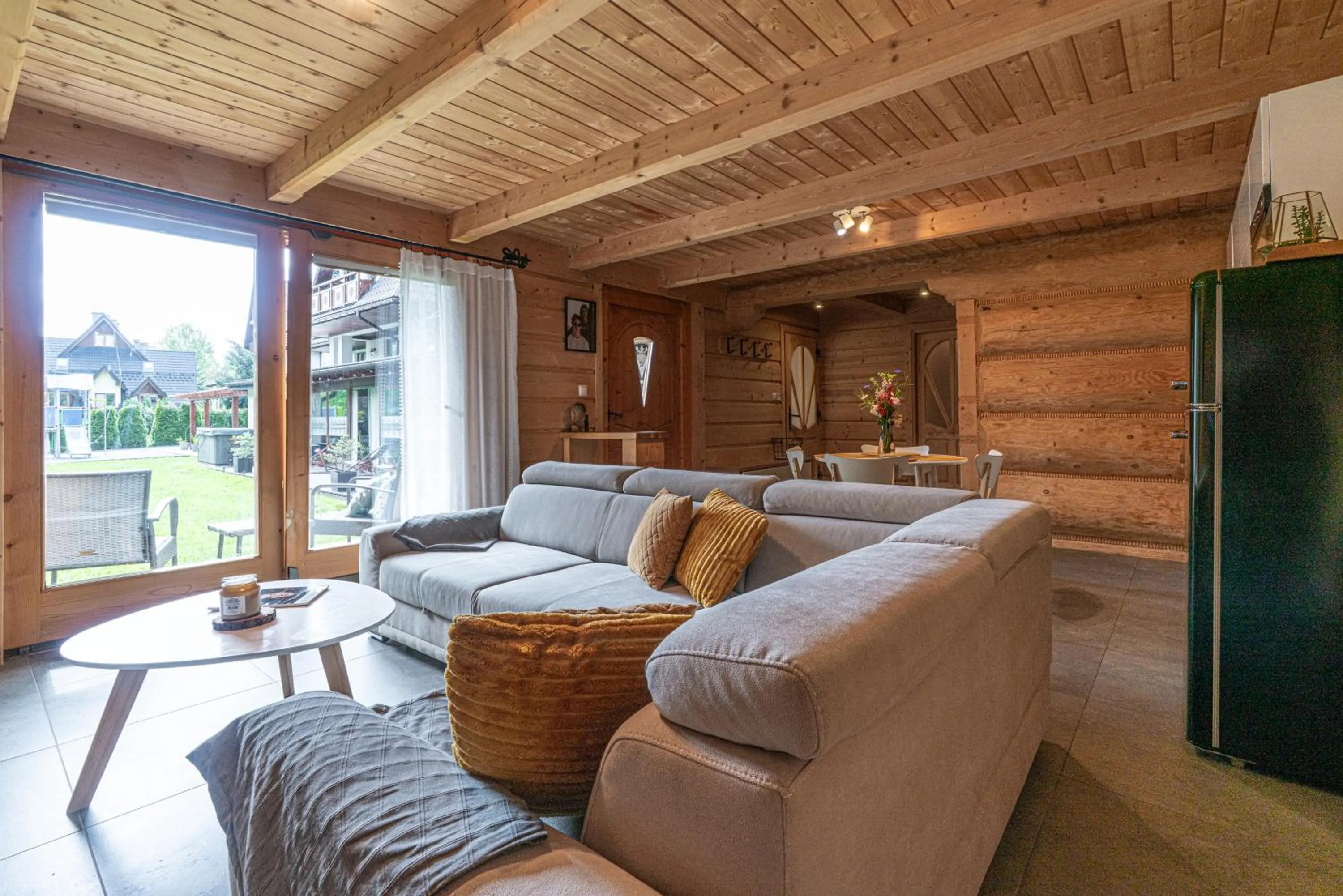 Living room in Willa Baciarka-basen, sauny i jacuzzi