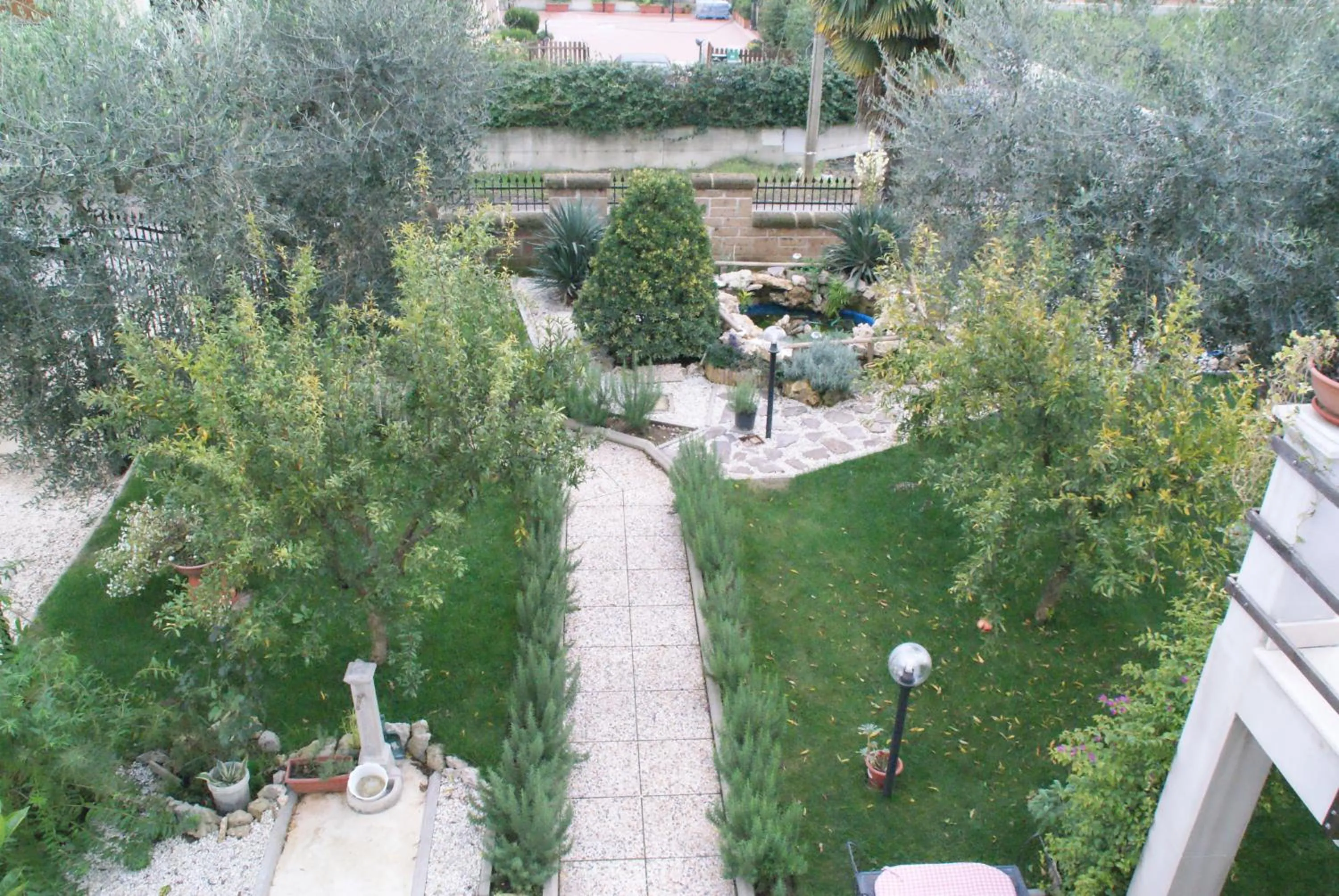 Garden view in Bed&Breakfast degli ulivi