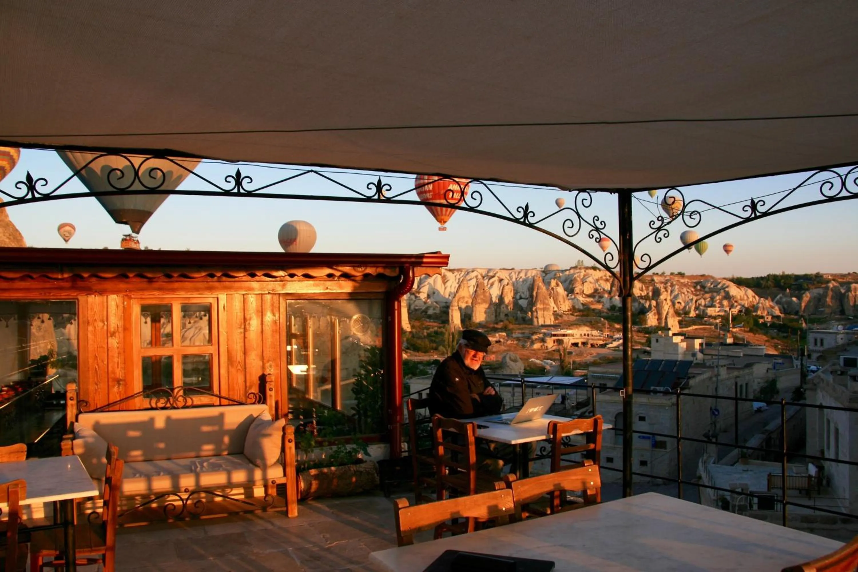 Restaurant/places to eat in Turquaz Cave Hotel