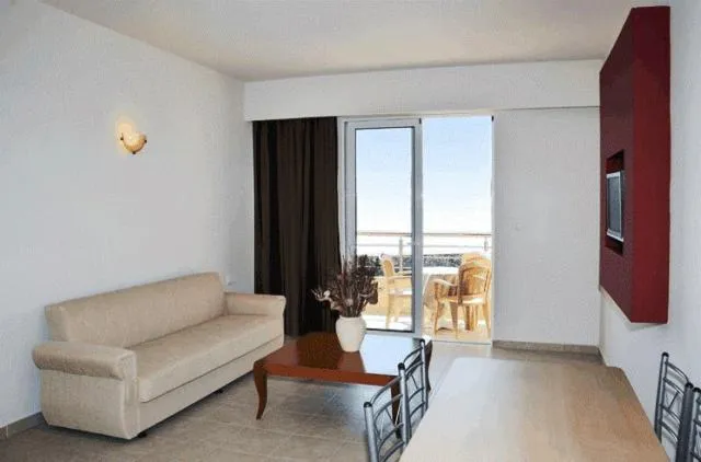 Living room in Emerald Hotel