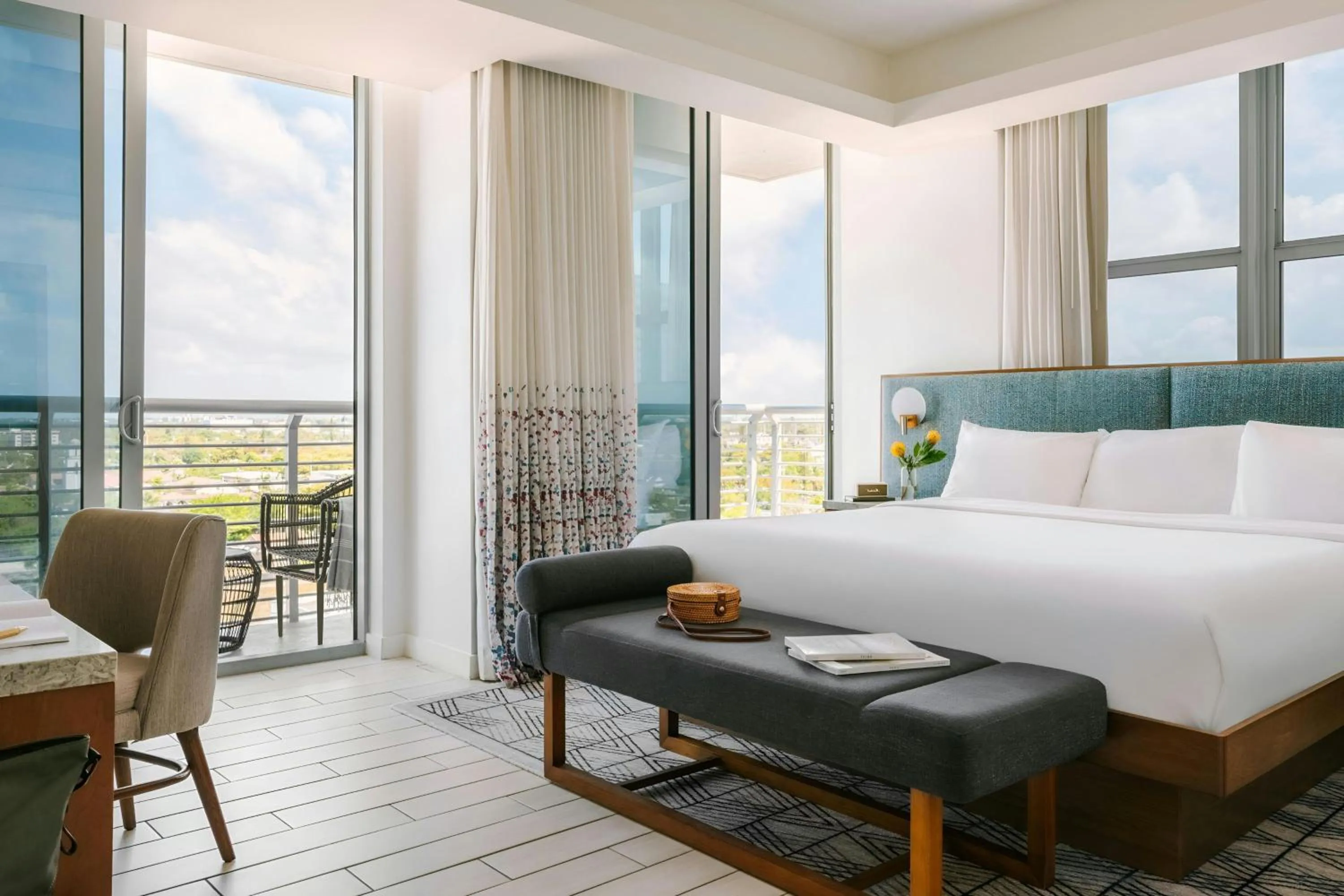 Bedroom, Bed in The Circ Hotel Hollywood, Sonder by Marriott Bonvoy