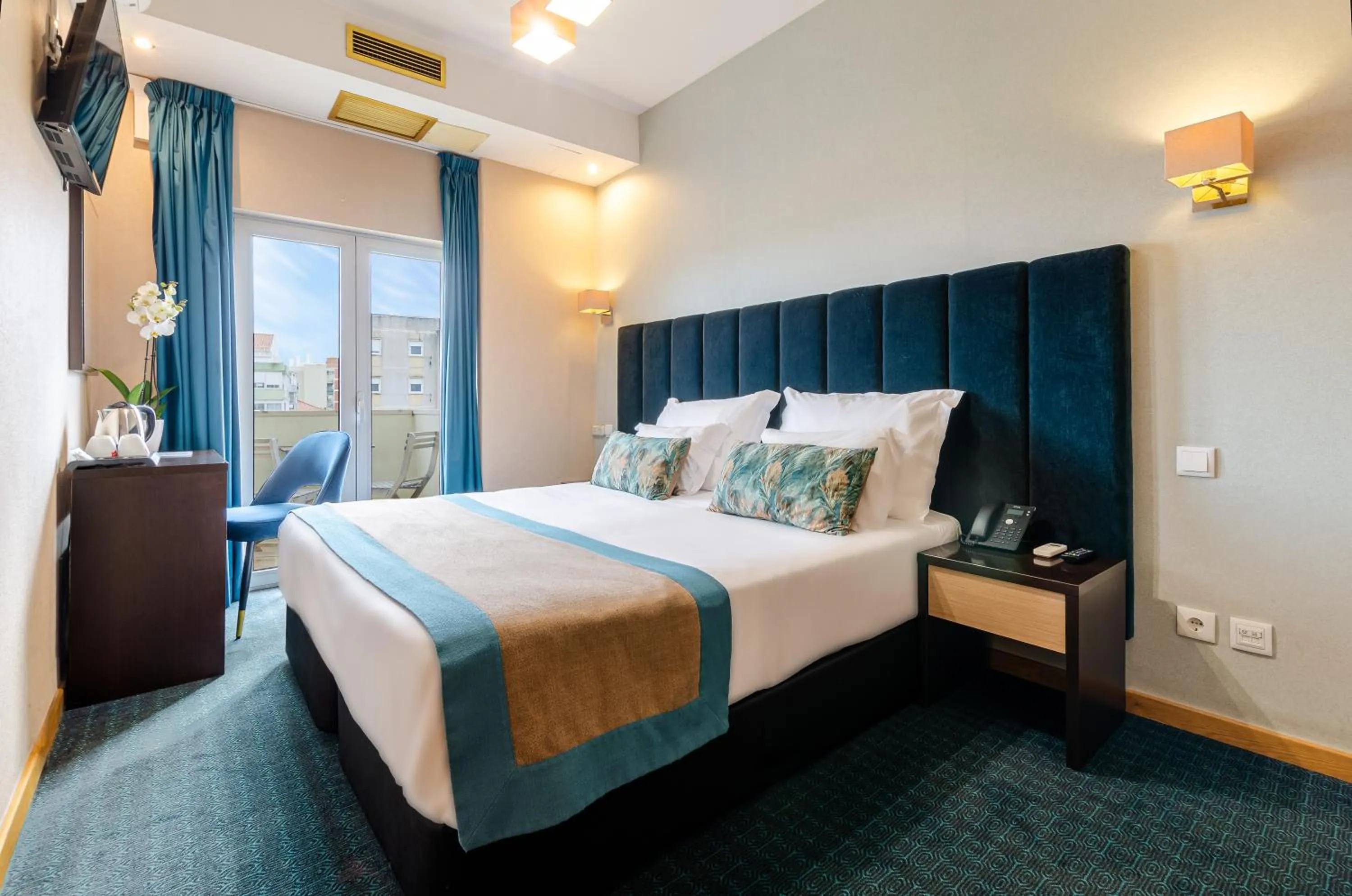 Bedroom, Bed in Hotel DAH - Dom Afonso Henriques