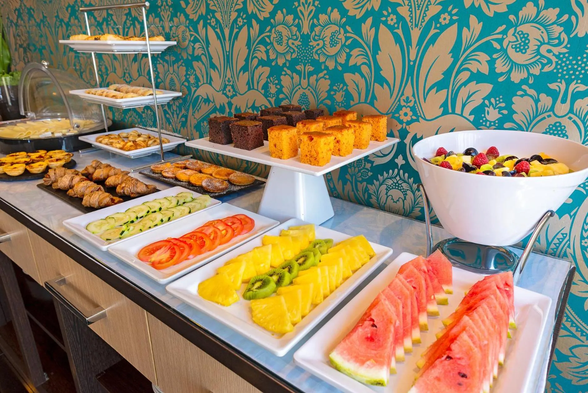 Buffet breakfast in Hotel DAH - Dom Afonso Henriques