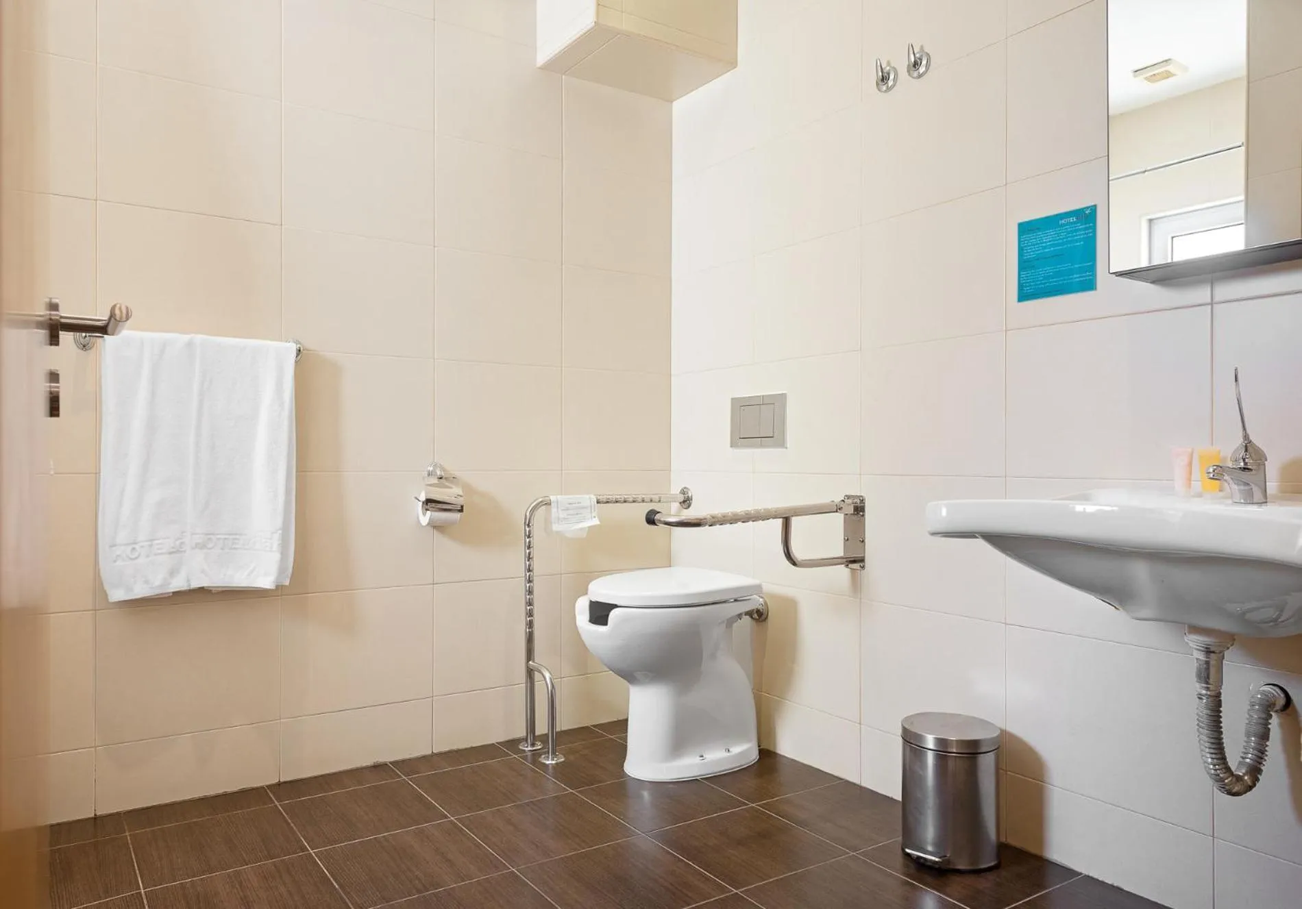 Bathroom in Hotel DAH - Dom Afonso Henriques