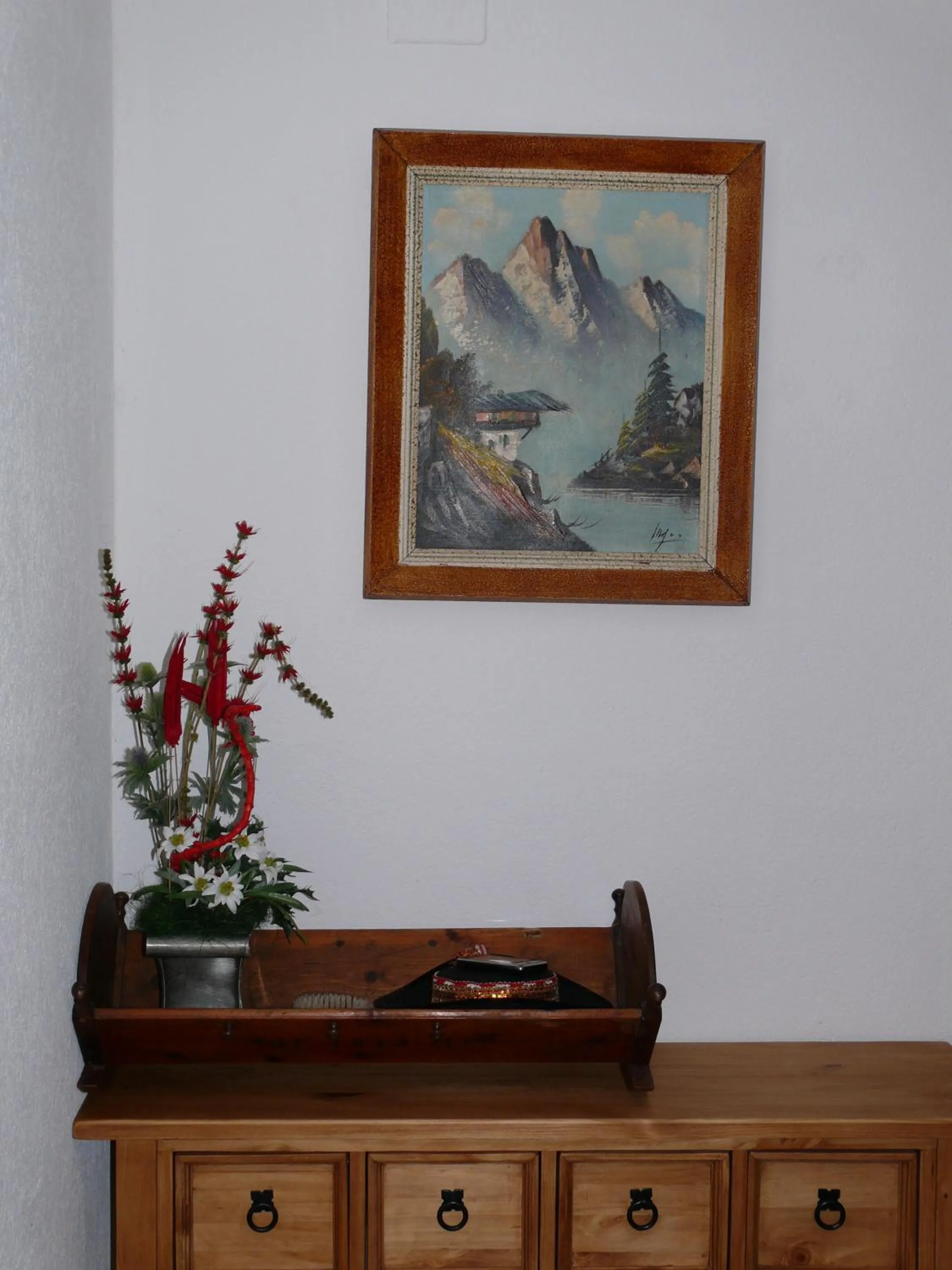 Decorative detail in Hotel Les Mélèzes