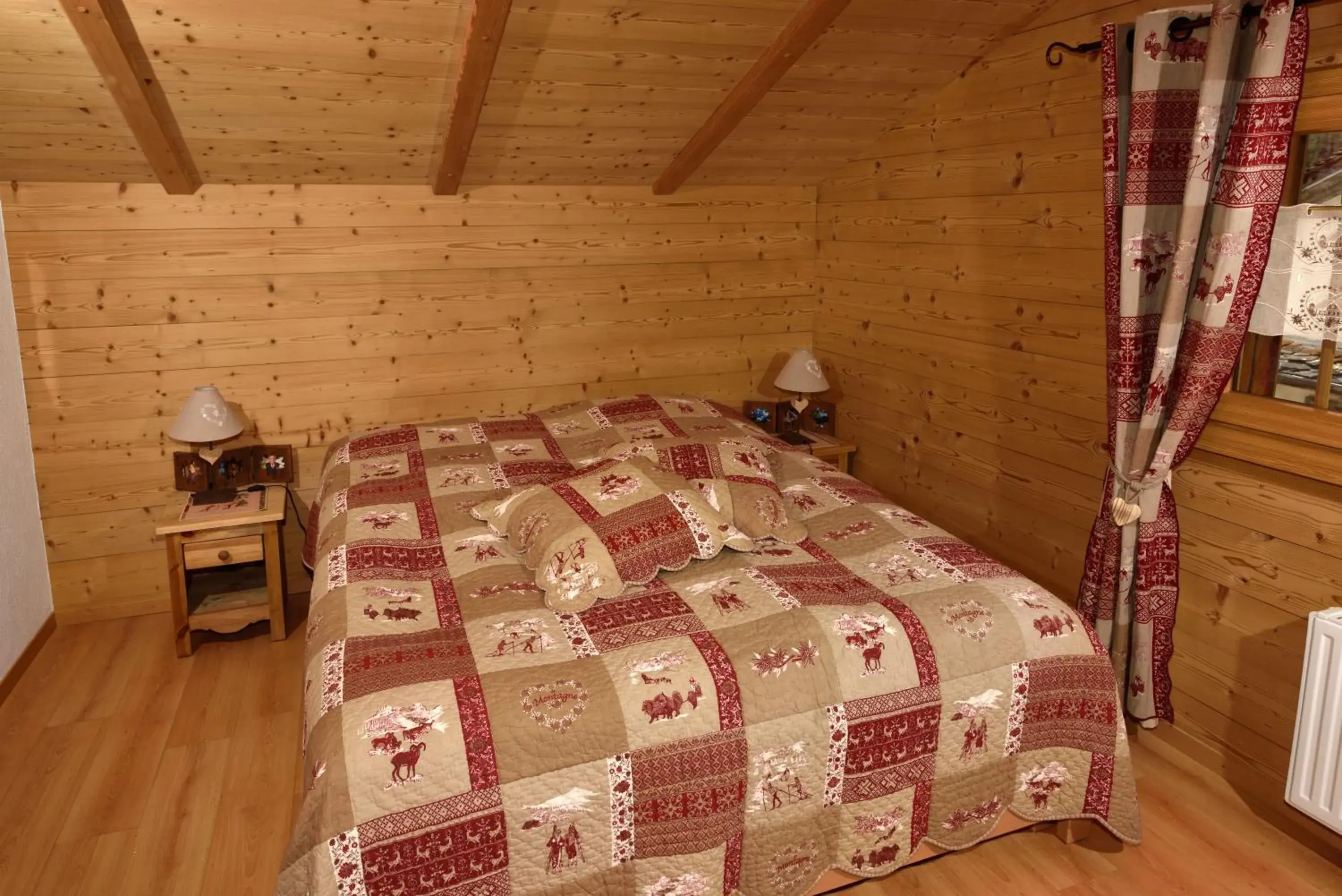 Family Room in Hotel Les Mélèzes Family Room in Hotel Les Mélèzes