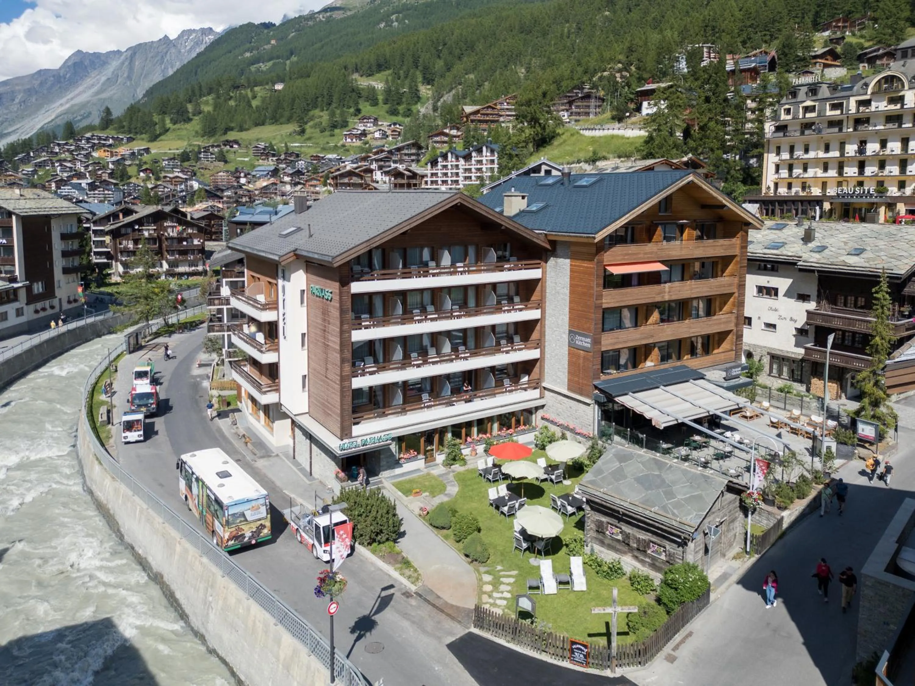 Property building in Hotel Parnass