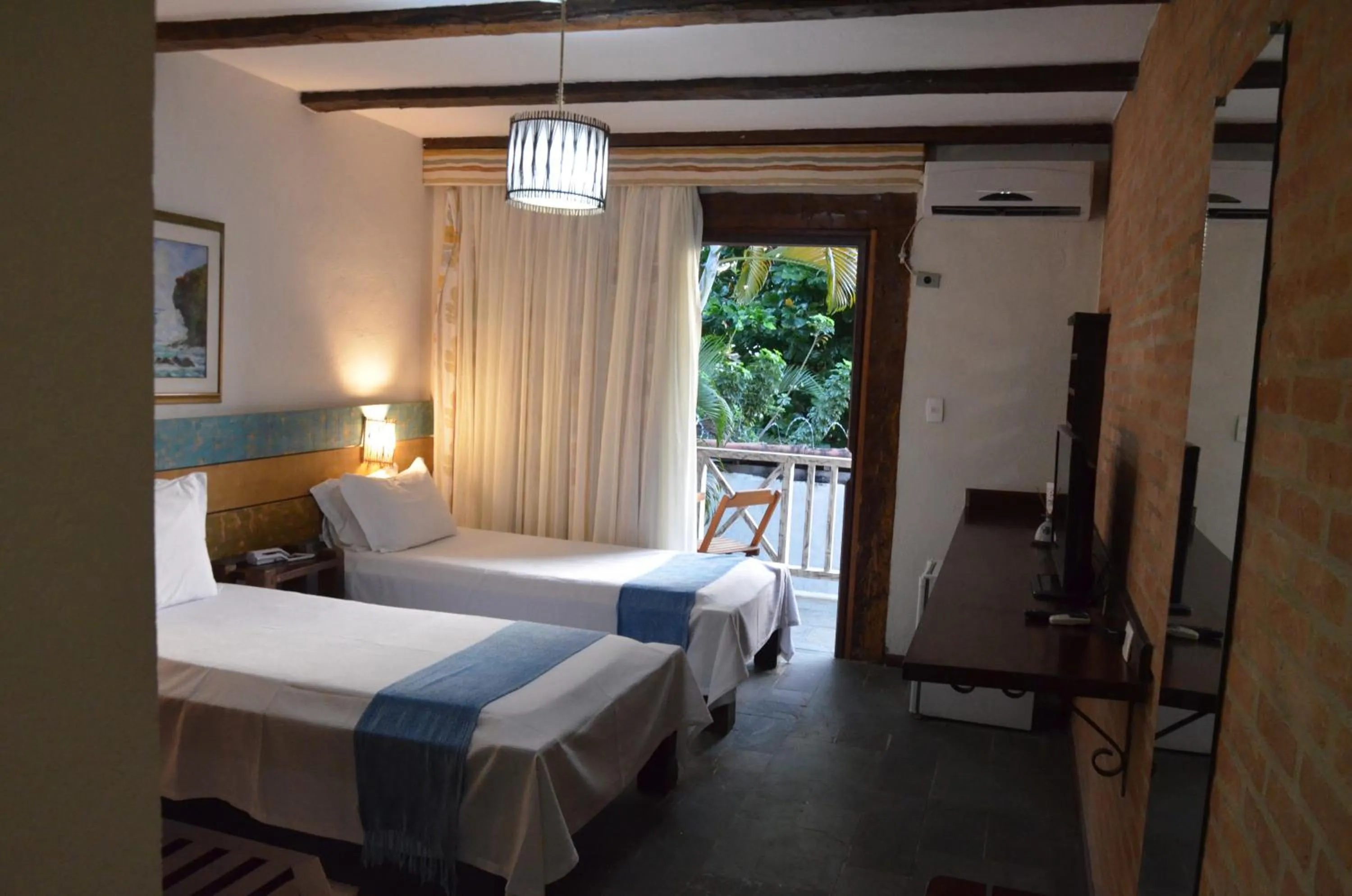 Bedroom, Bed in Ilha Deck Hotel