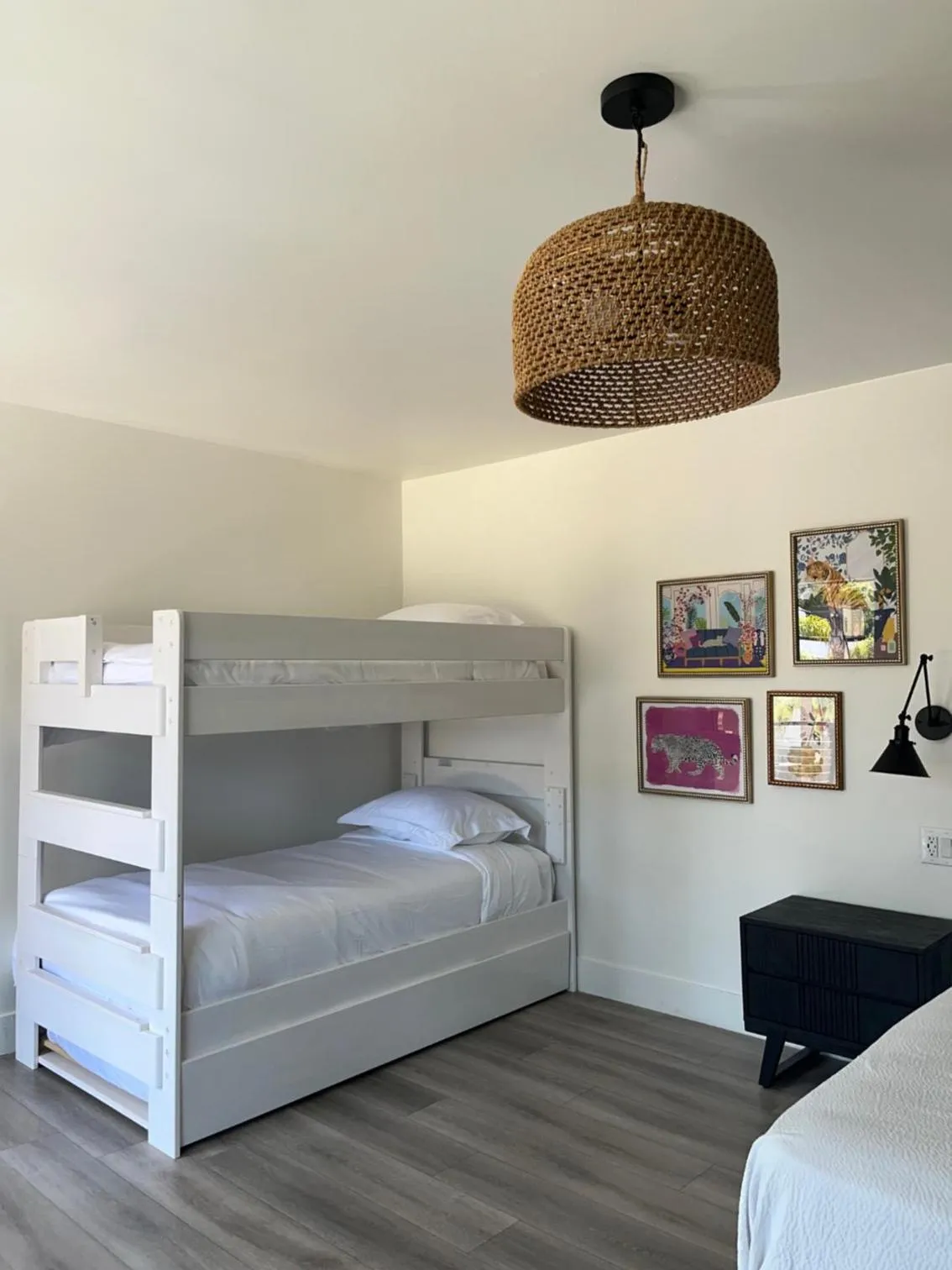 Bed in Anaheim Maingate Inn