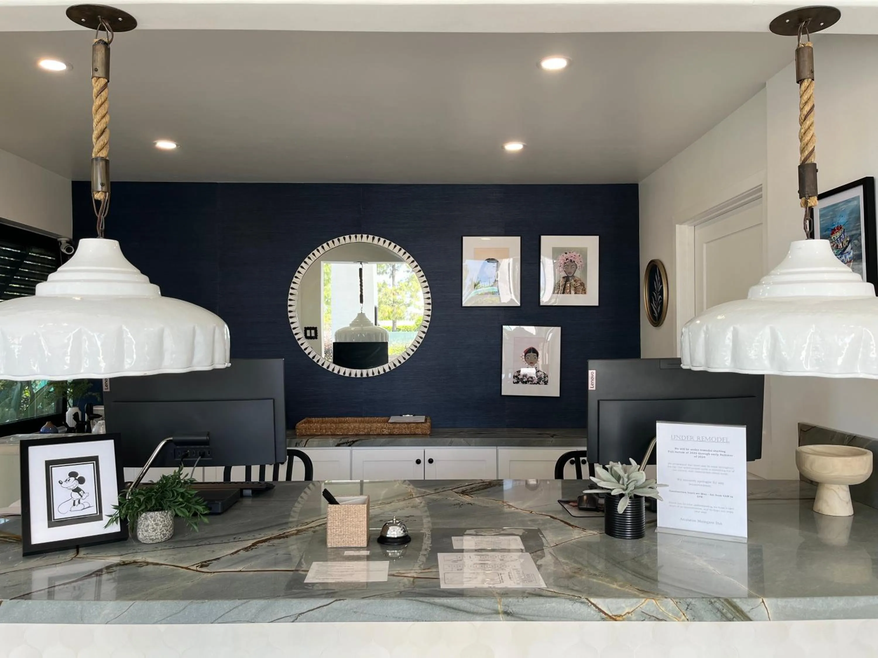 Lobby or reception in Anaheim Maingate Inn