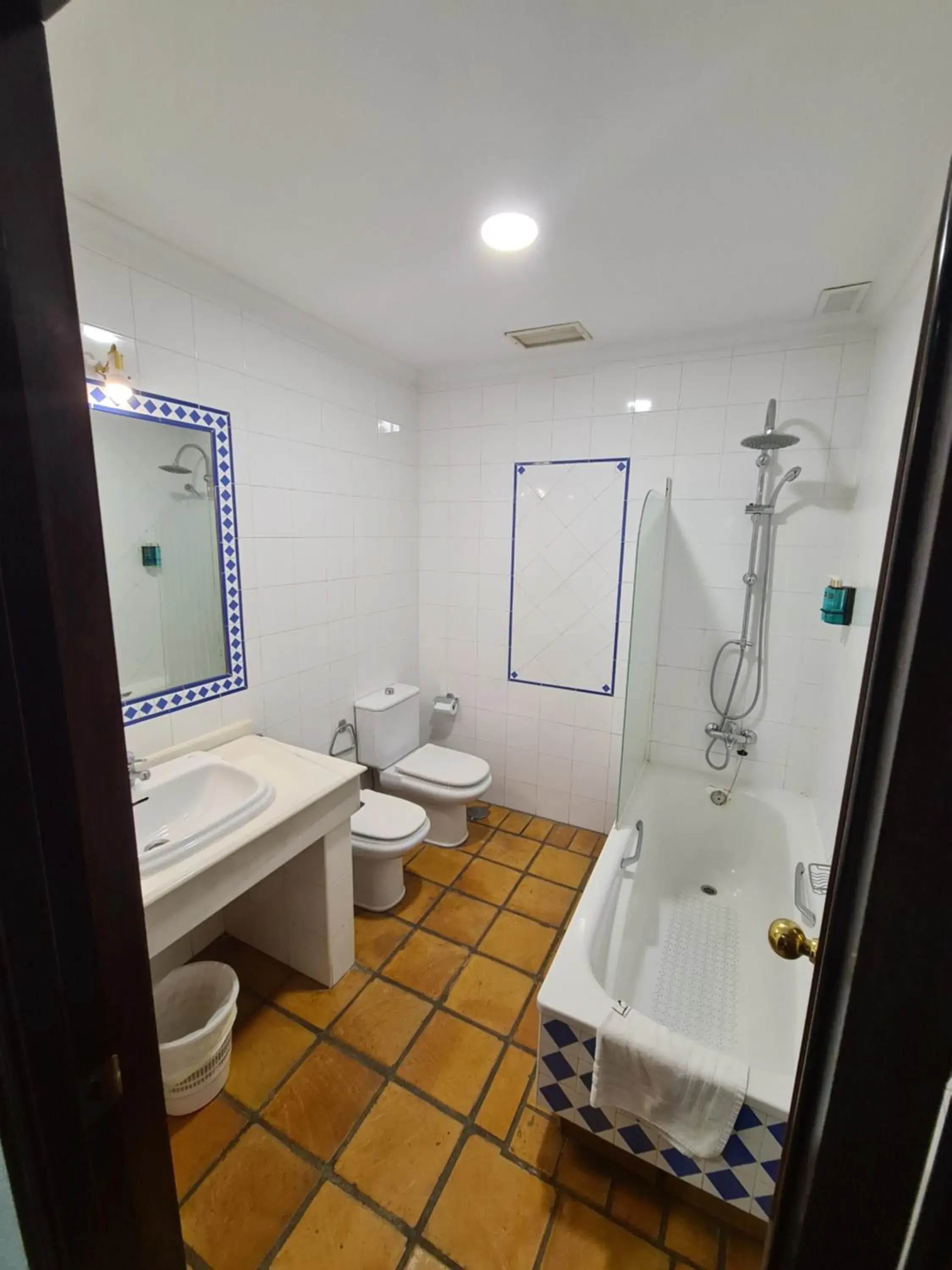 Single Room - single occupancy in Hotel Don Gonzalo Single Room - single occupancy in Hotel Don Gonzalo