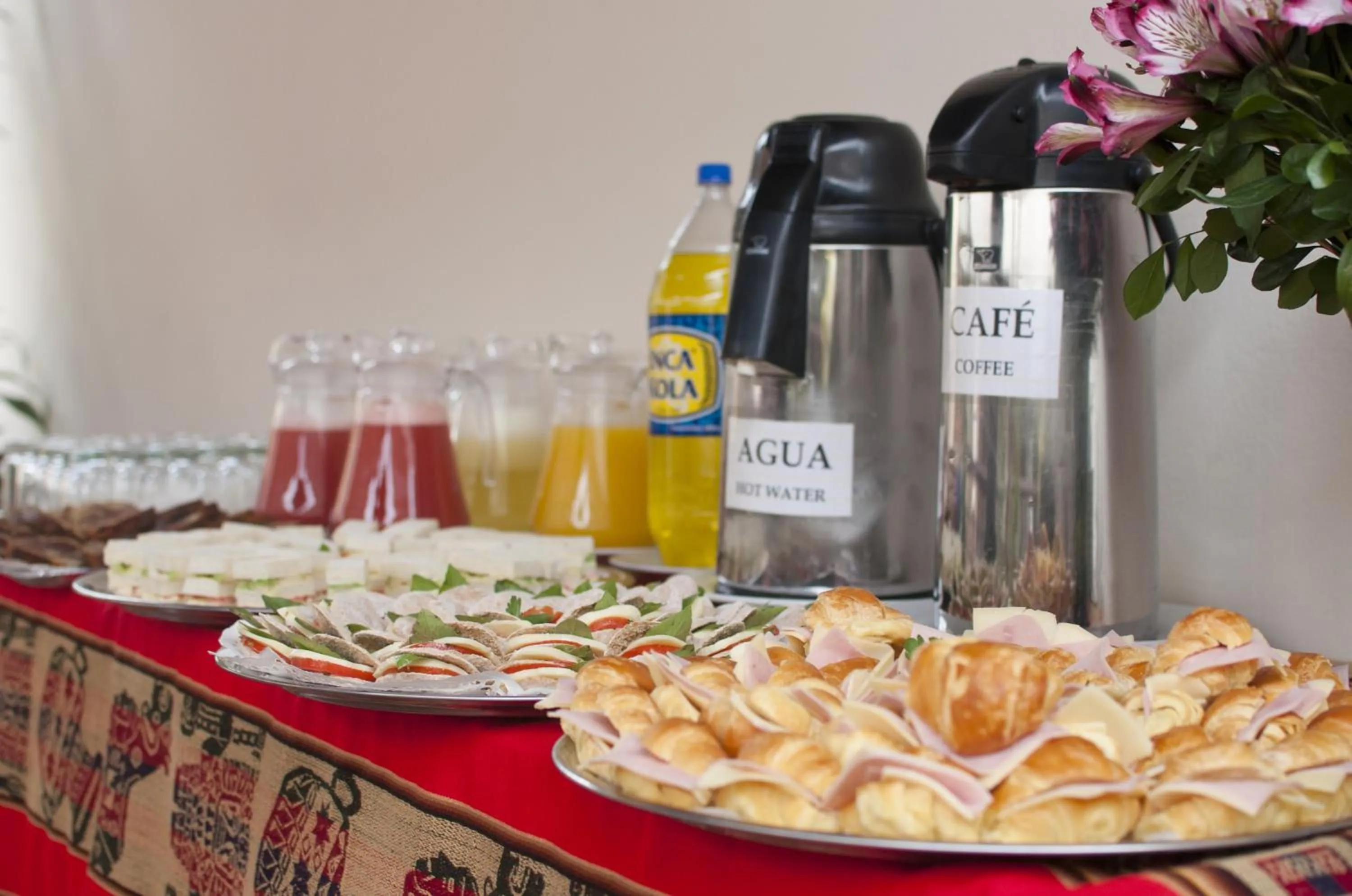 Food in Hotel San Isidro Inn