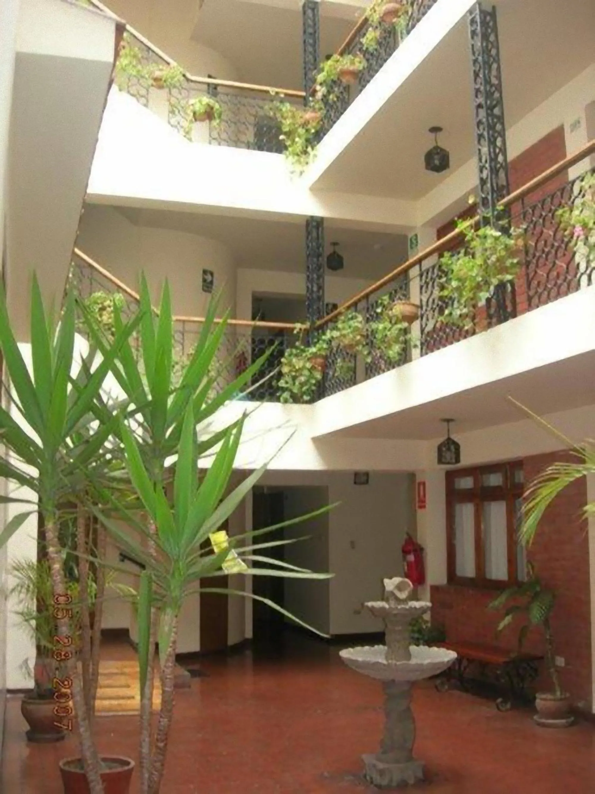 Patio in Hotel San Isidro Inn