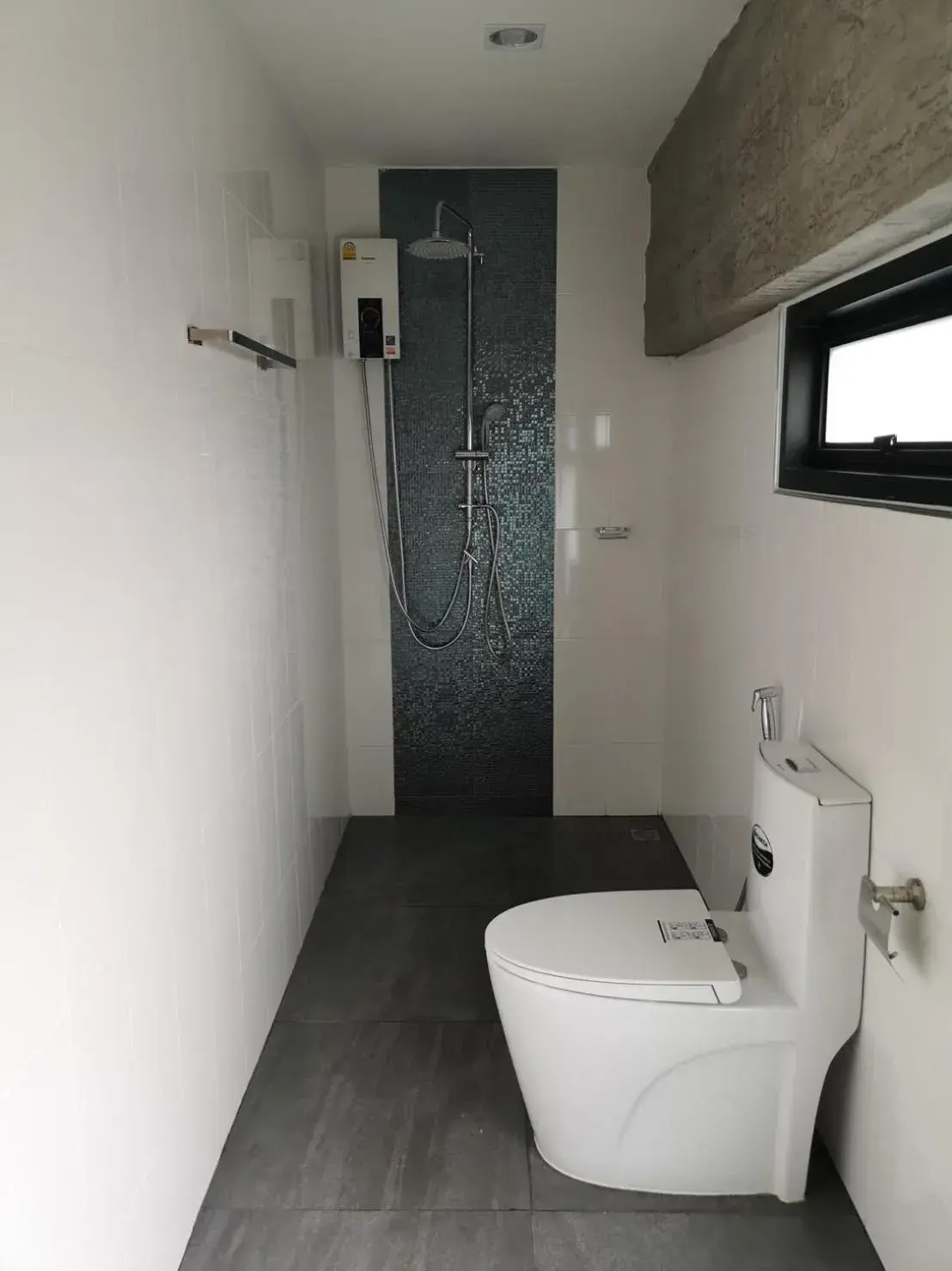 Standard King Room in The Entaneer Poshtel Standard King Room in The Entaneer Poshtel