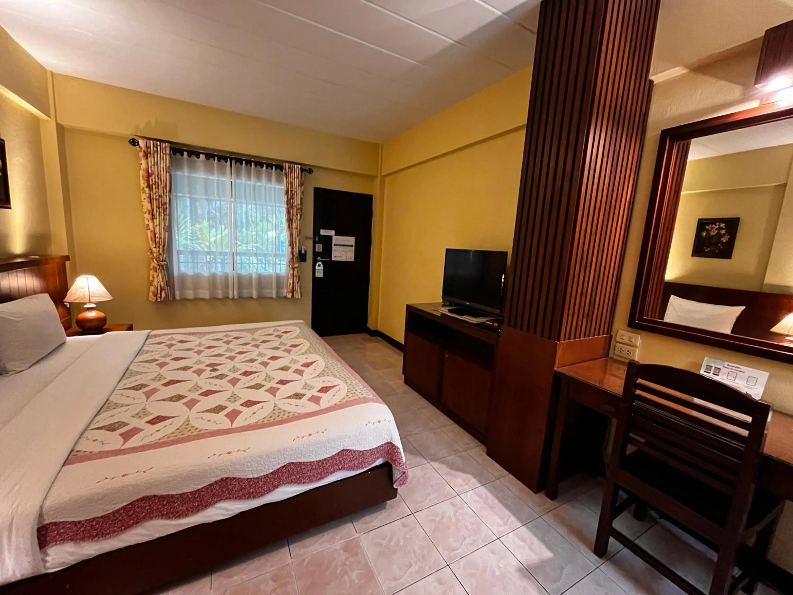 Bedroom, Bed in Rommai Greenpark