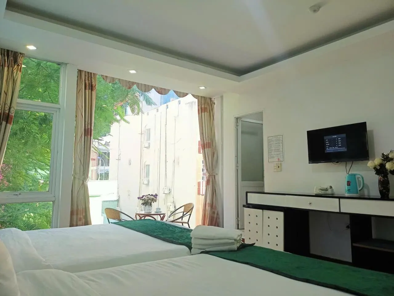 TV and multimedia, Bed in catba island hotel