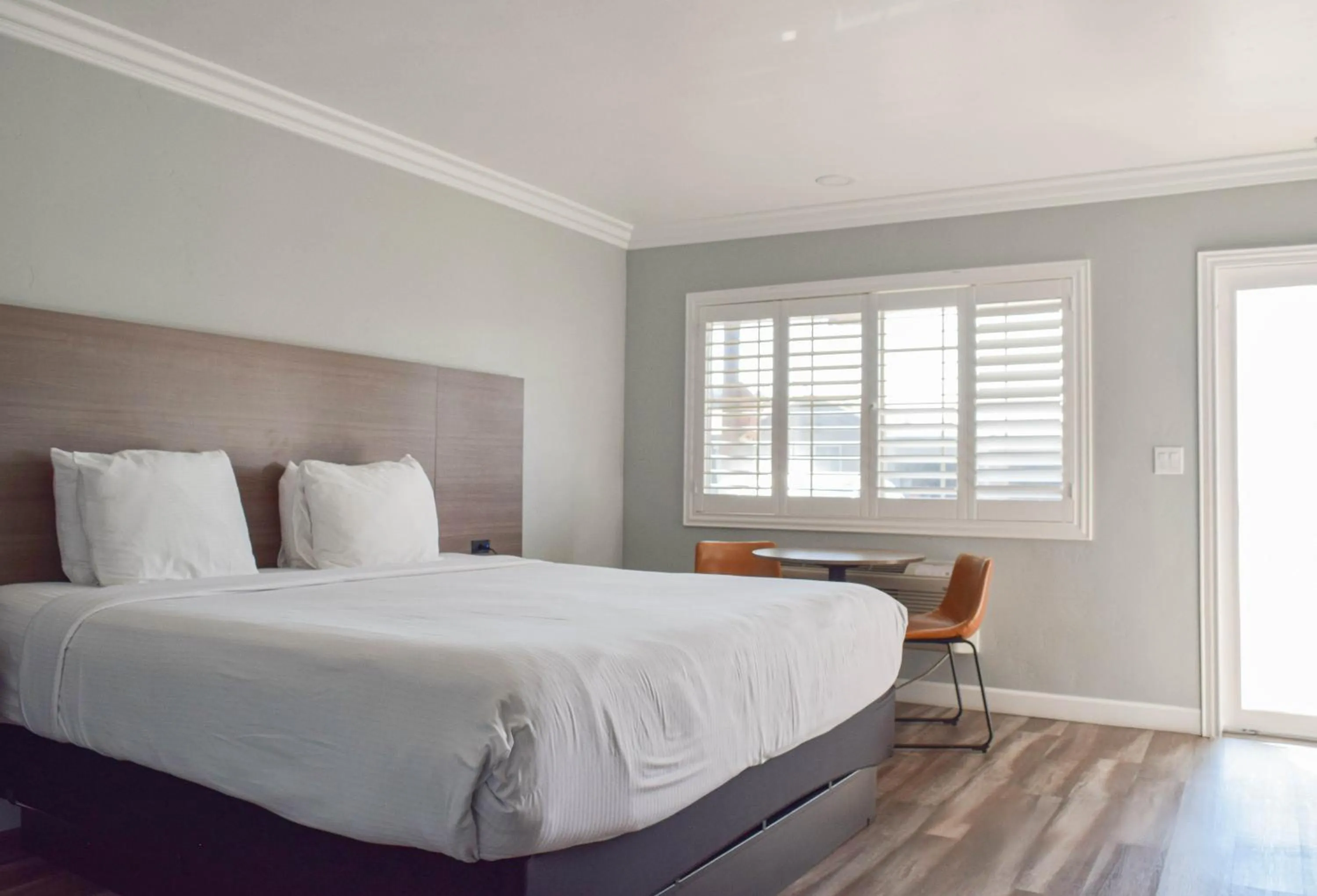 Bed in Lone Oak Lodge