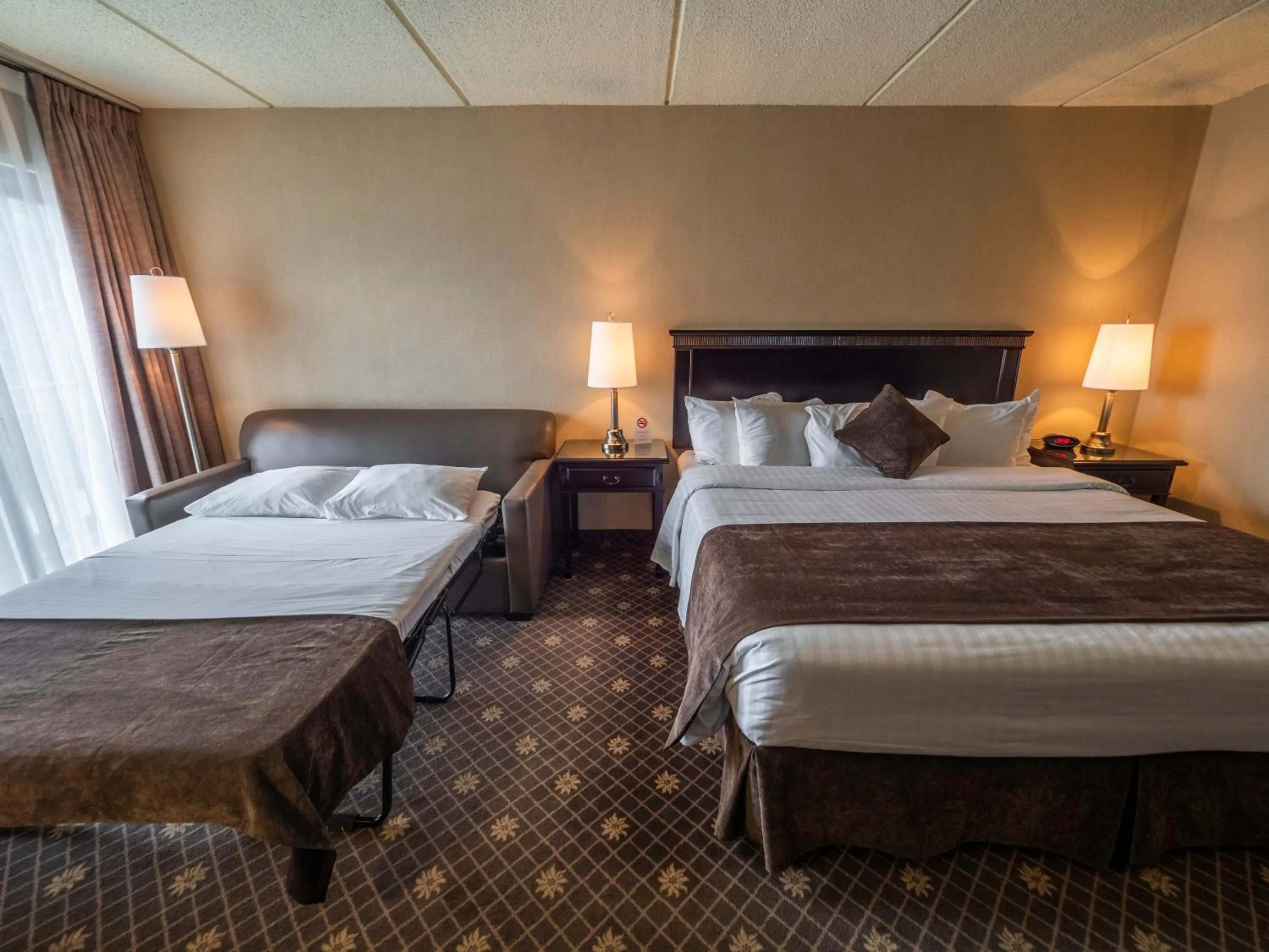 Bed in Le President Sherbrooke