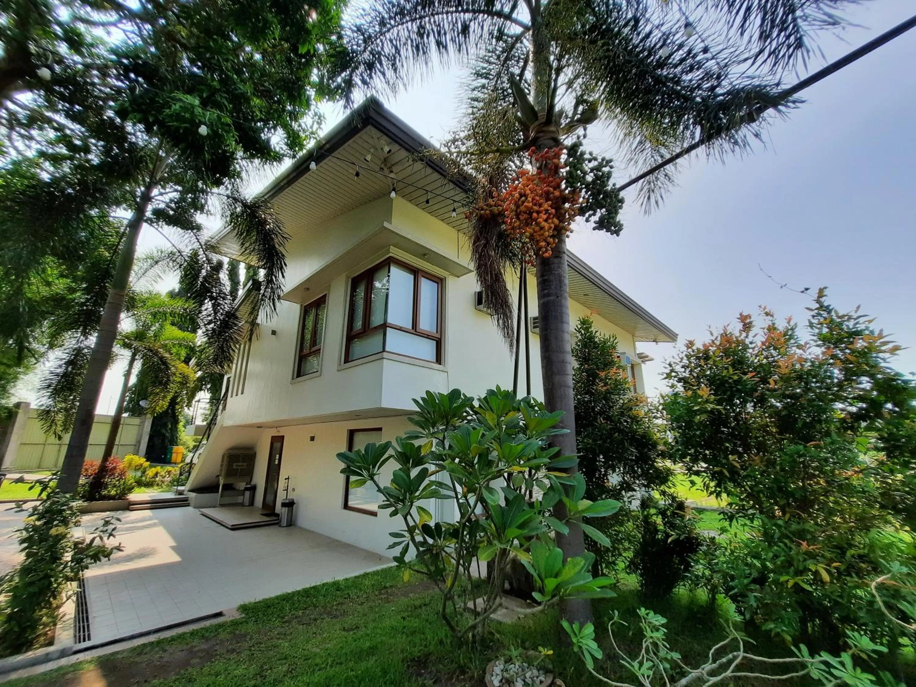 Property Building in The Farmhouse By EDL