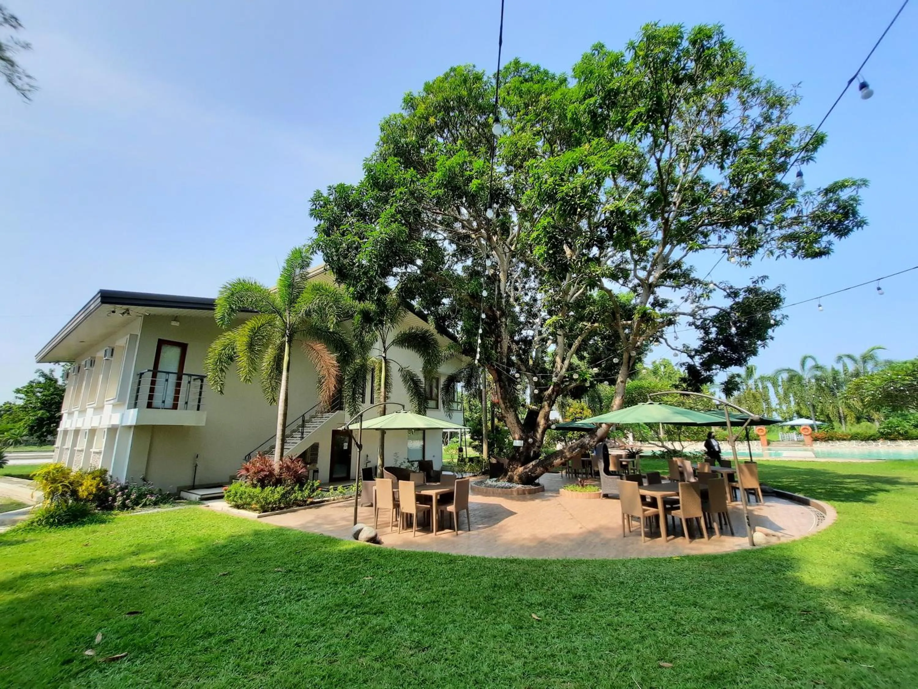 Property Building in The Farmhouse By EDL