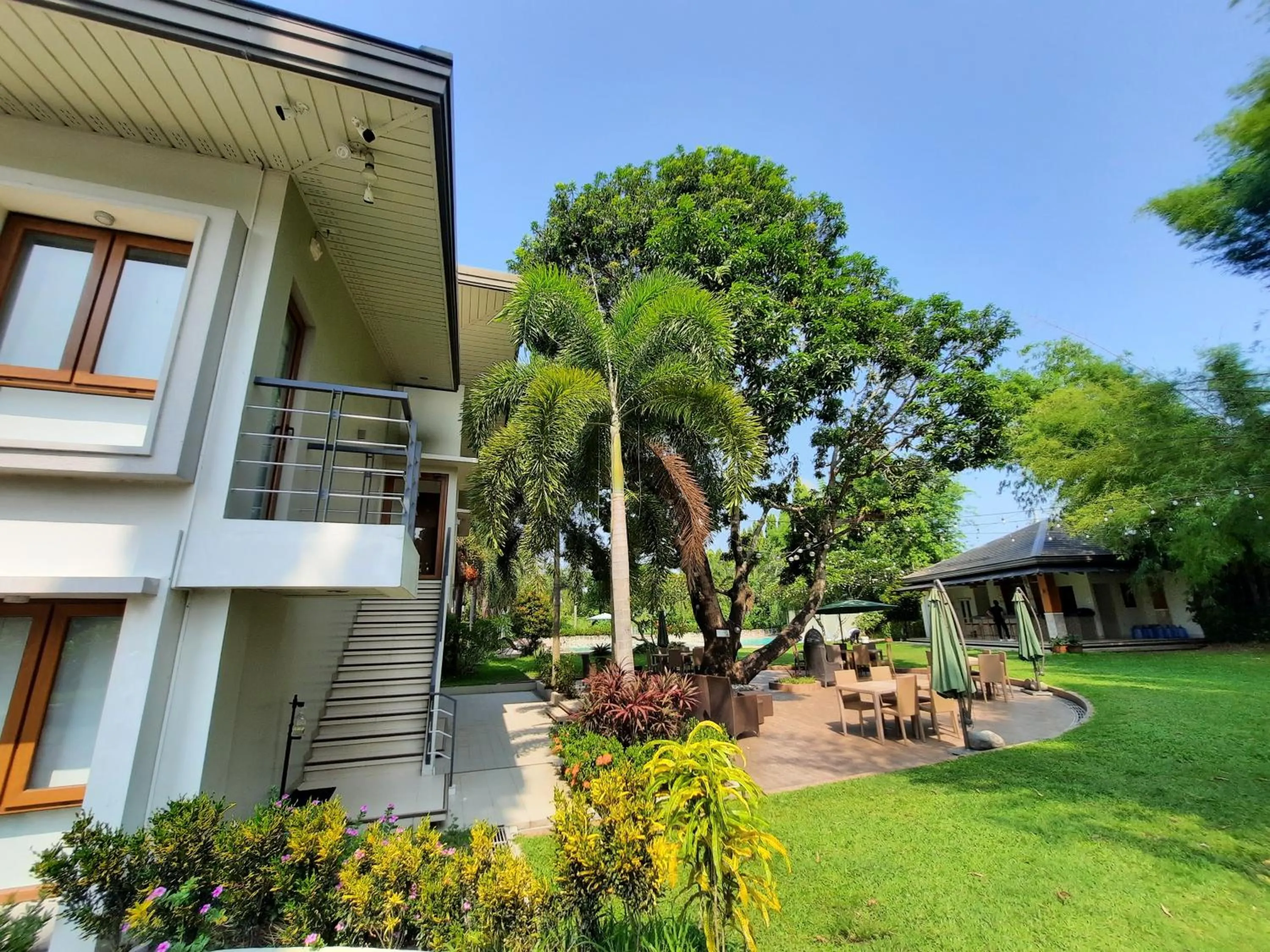 Property Building in The Farmhouse By EDL