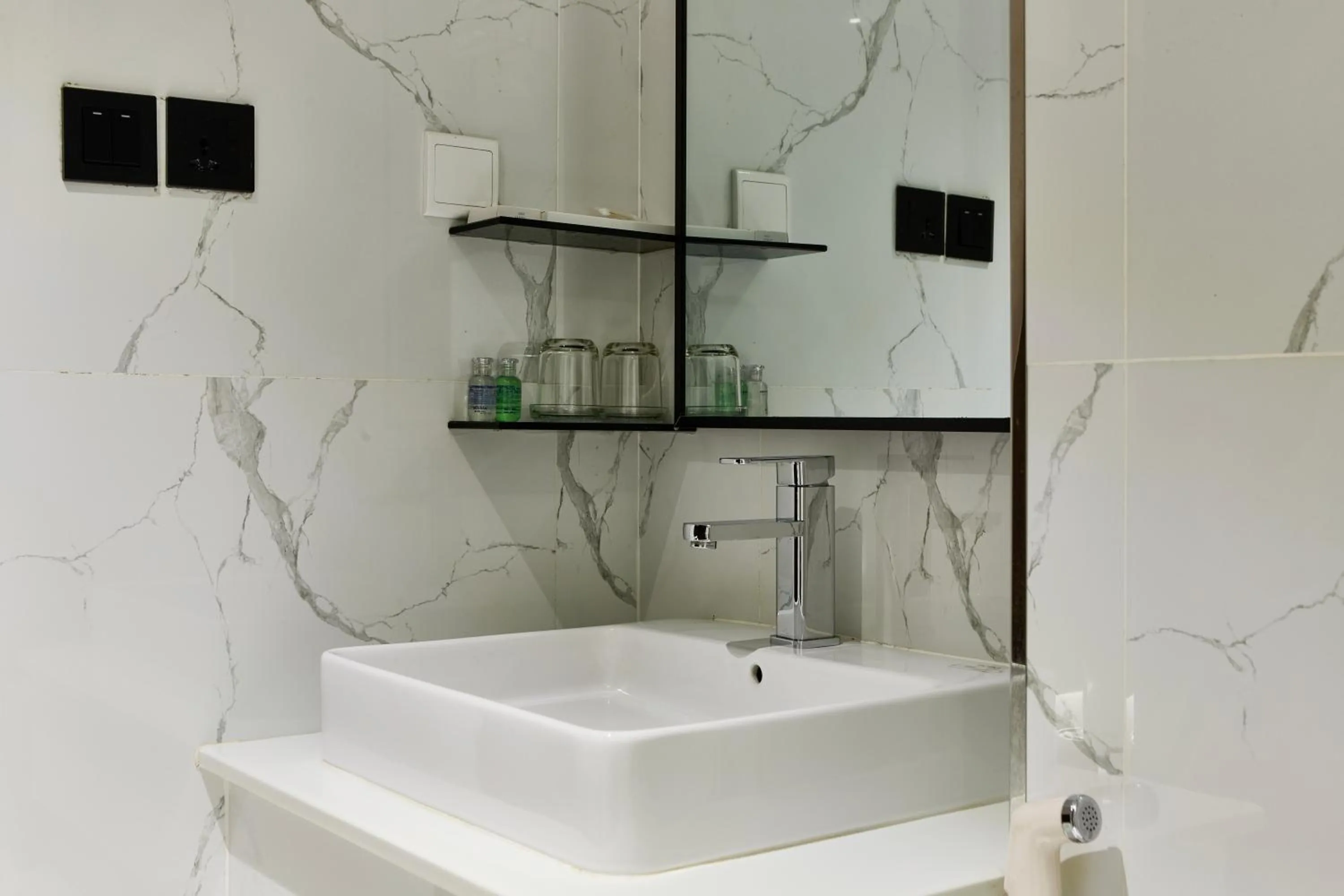 Bathroom in Central Park Saigon Hotel