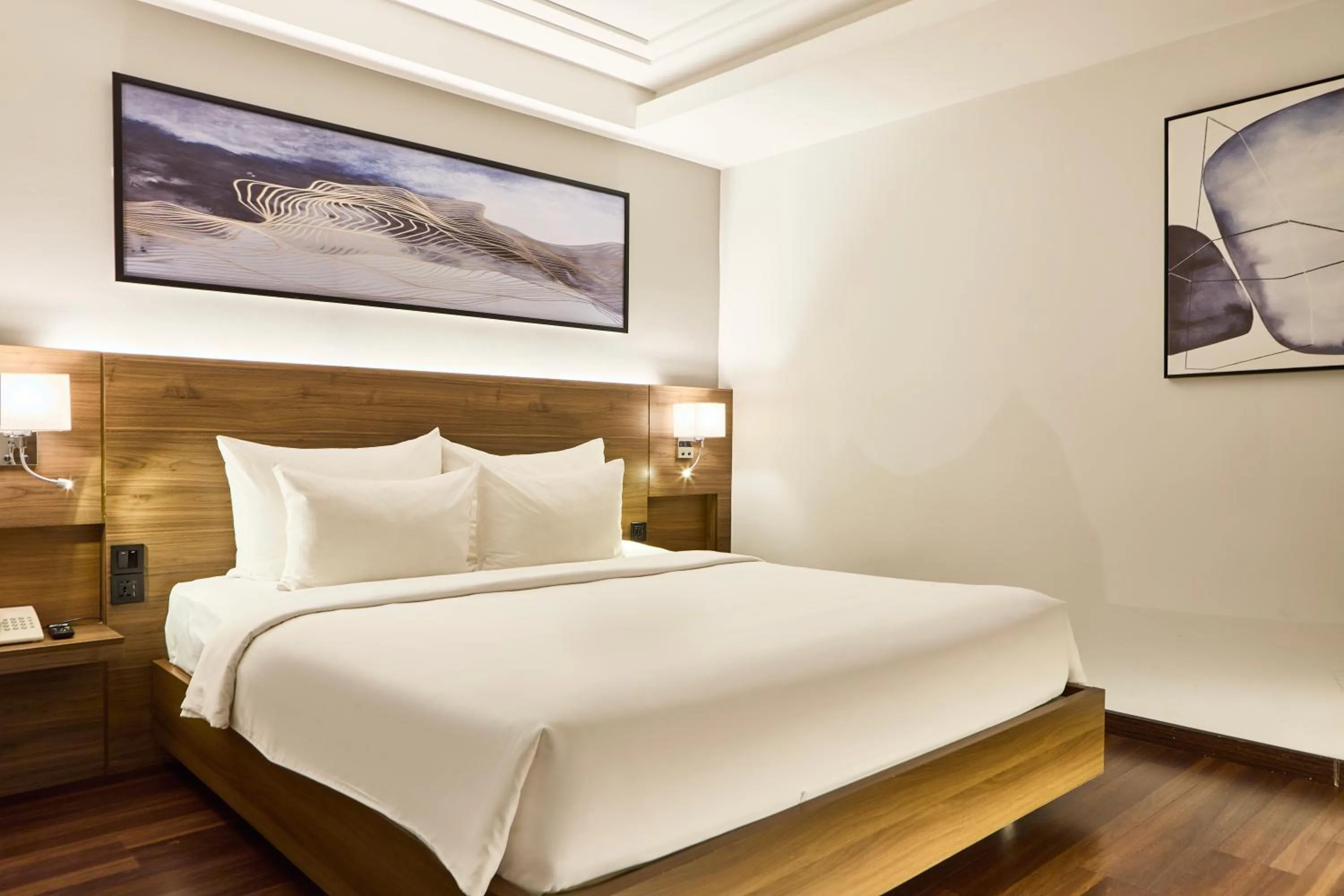 Photo of the whole room in Central Park Saigon Hotel