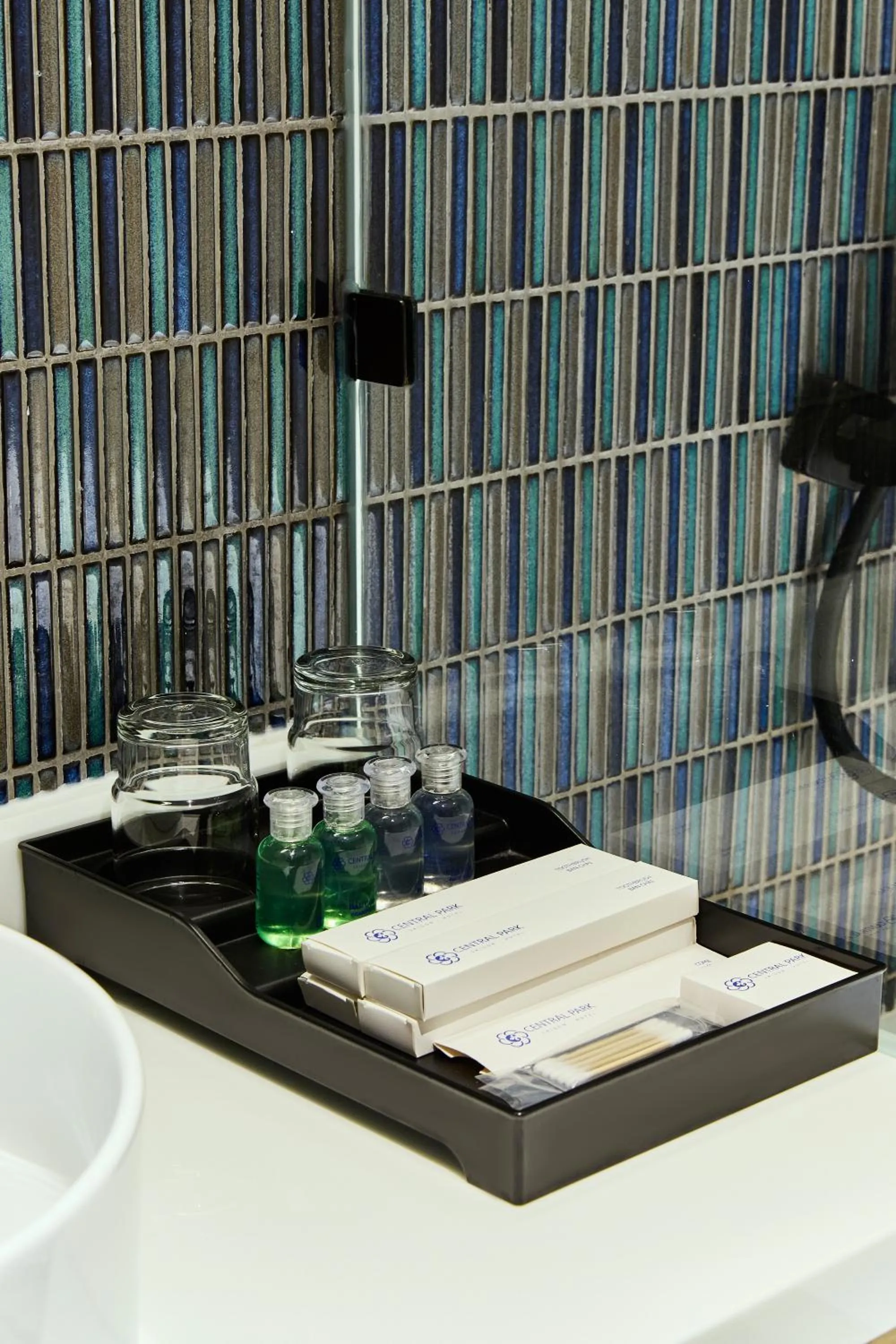 Bathroom in Central Park Saigon Hotel