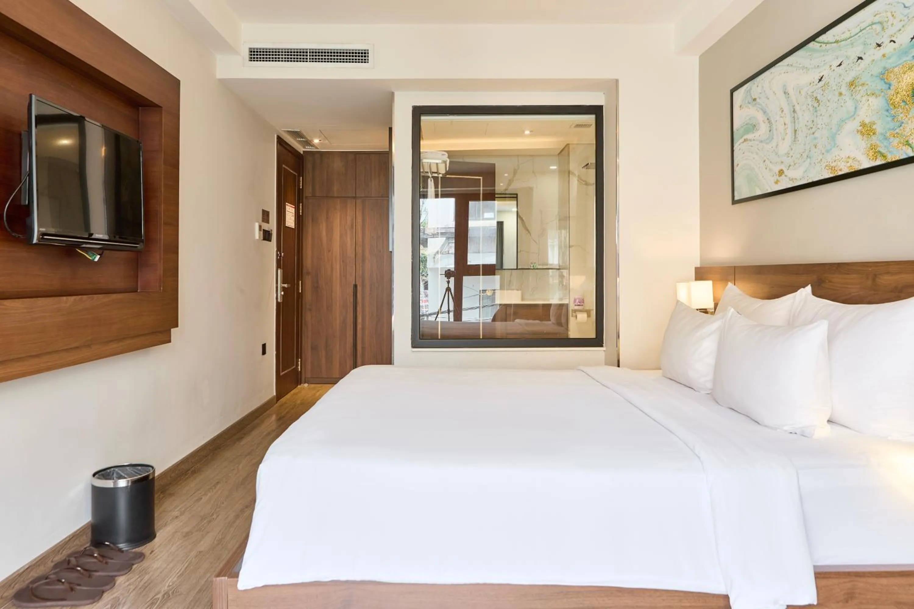 Bedroom in Central Park Saigon Hotel