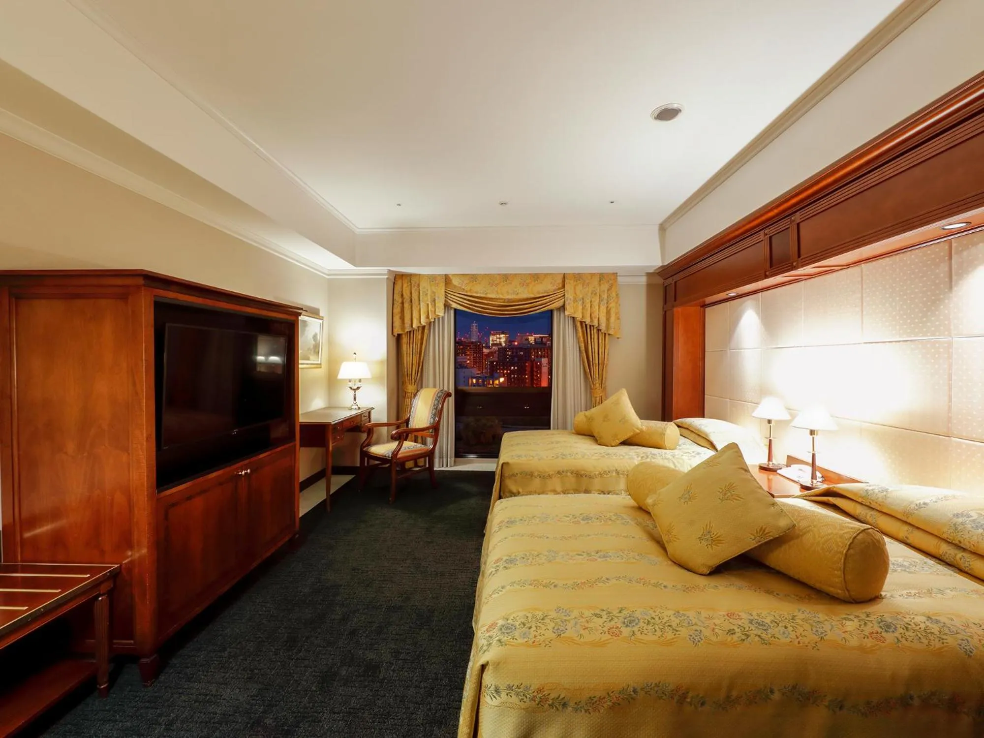 Photo of the whole room, Bed in Premier Hotel -Tsubaki- Sapporo