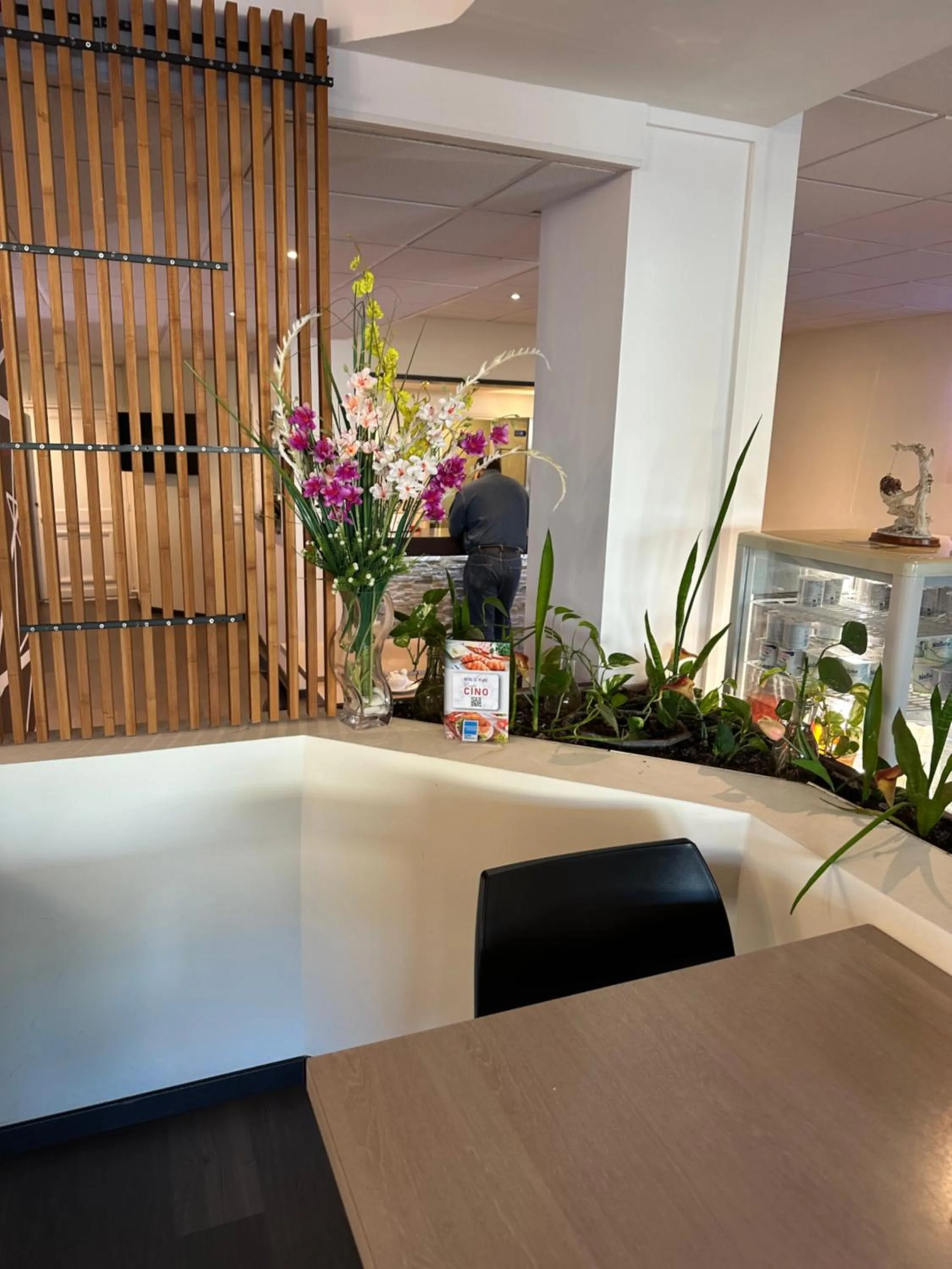 Breakfast in Hotel Le Paris