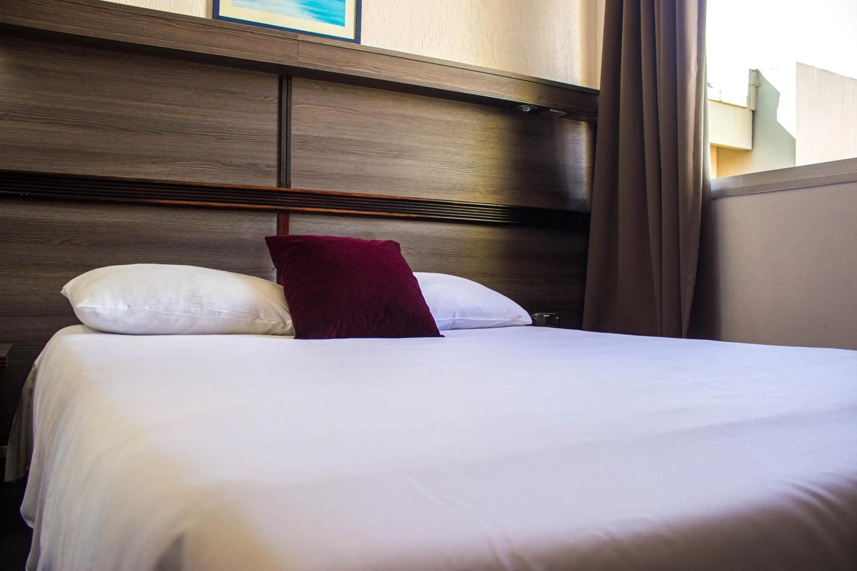 Bedroom, Bed in Hotel Le Paris