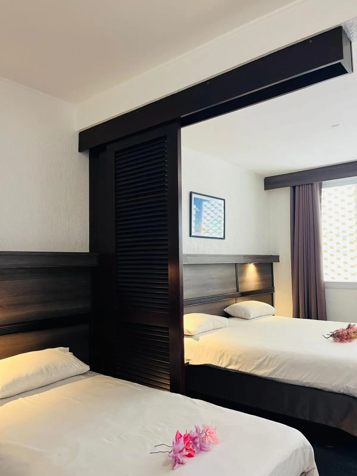 Bed in Hotel Le Paris