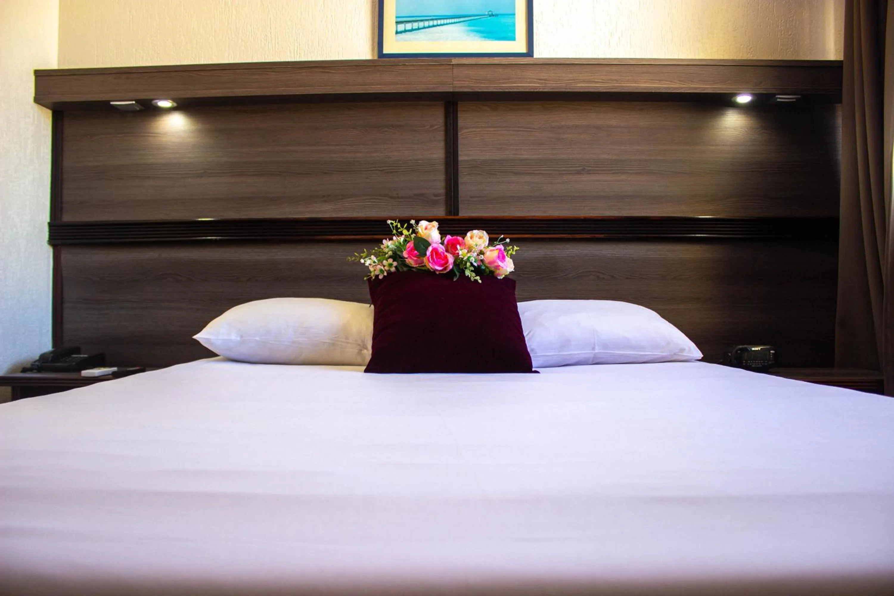 Bedroom, Bed in Hotel Le Paris