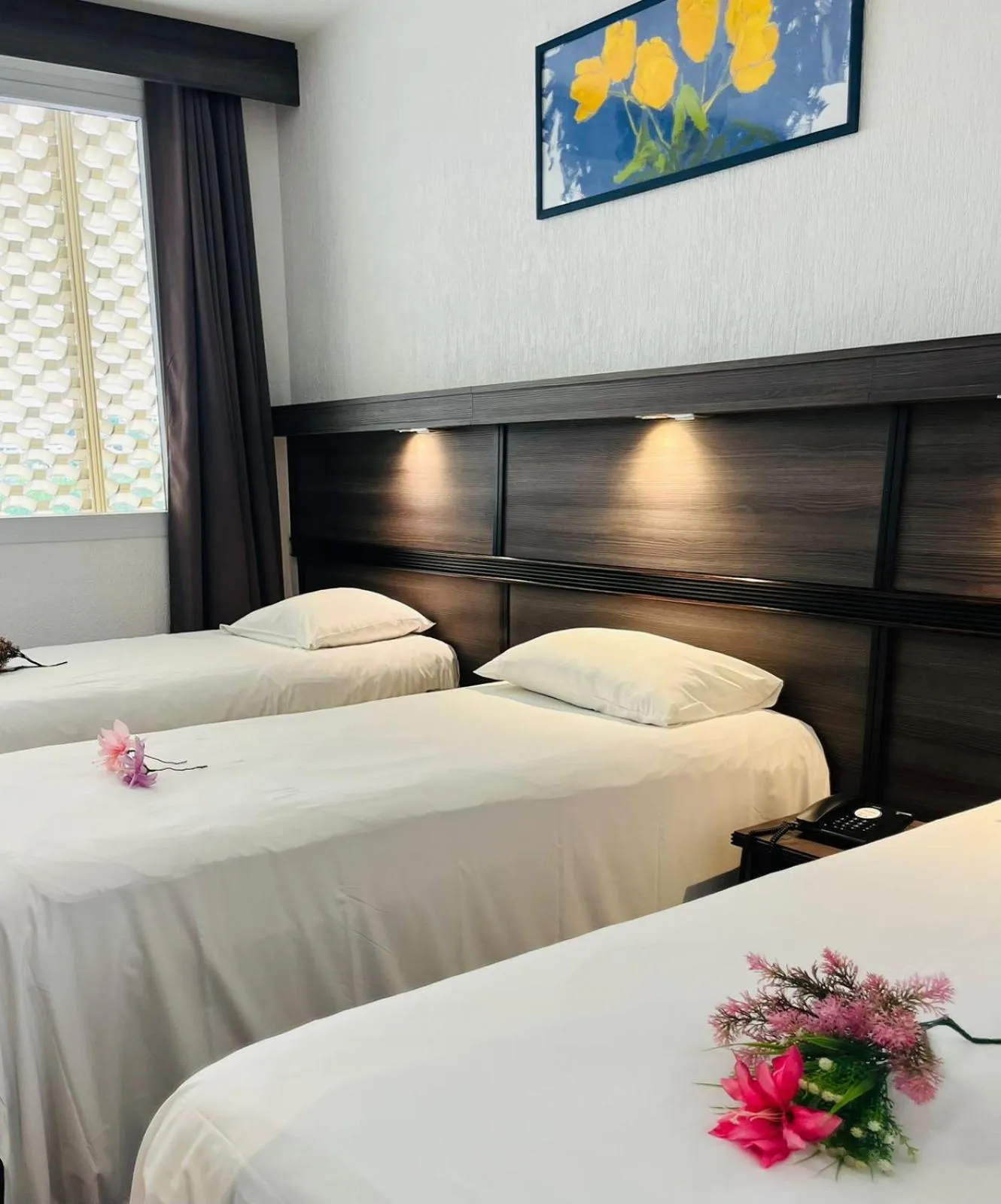 Bedroom, Bed in Hotel Le Paris