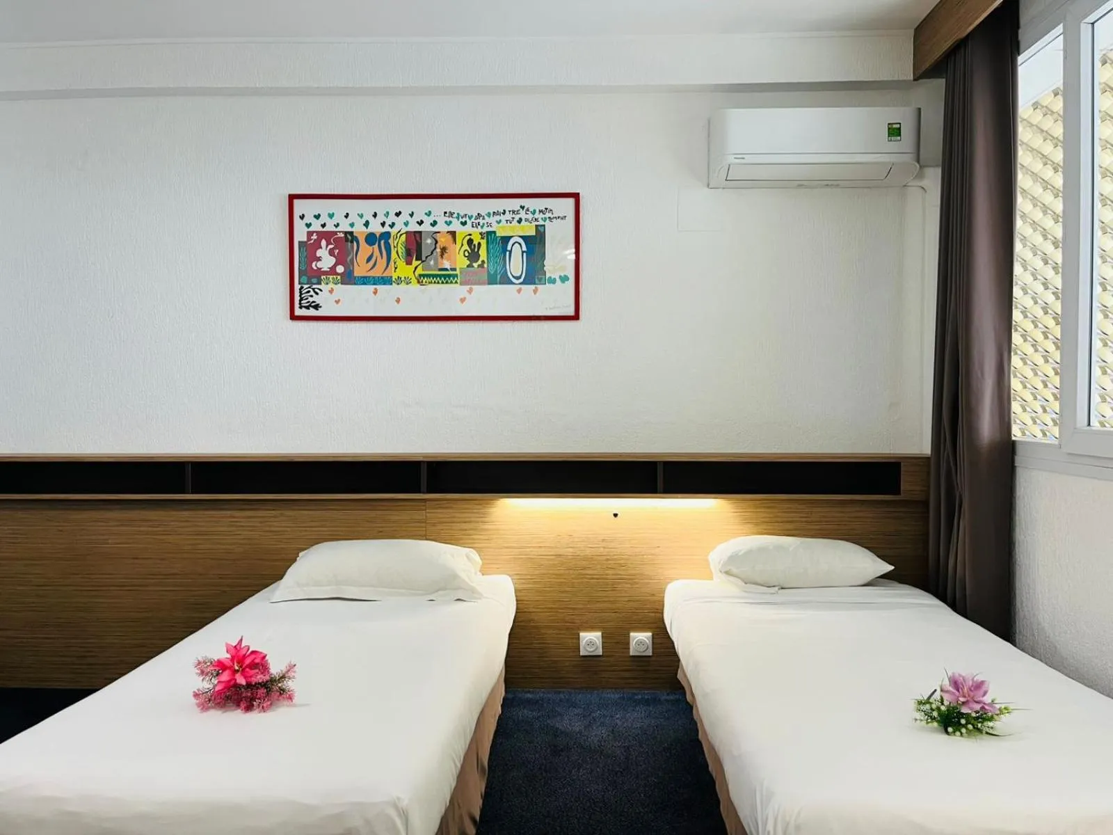 Bedroom, Bed in Hotel Le Paris