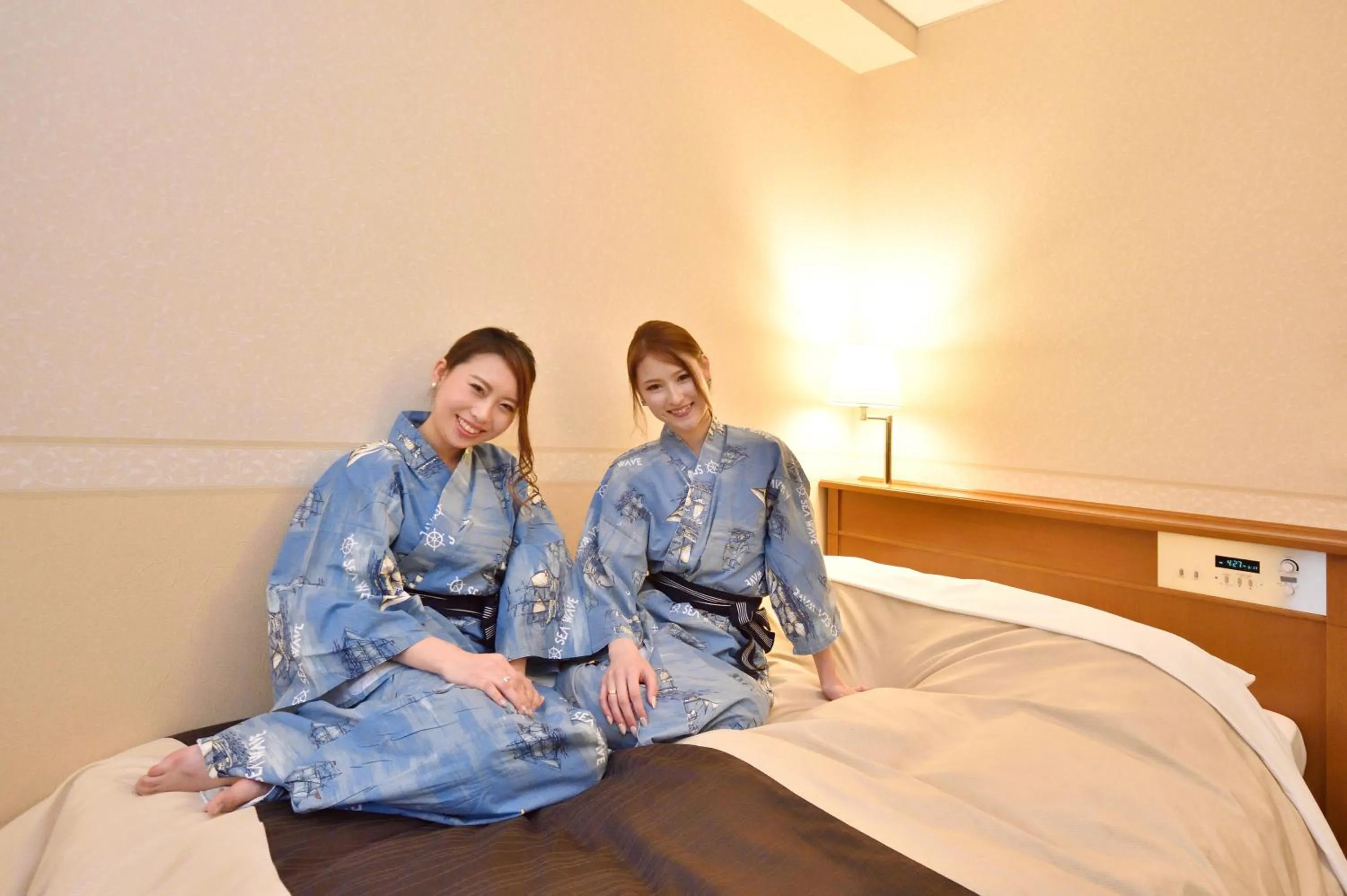 People in Hotel Seawave Beppu