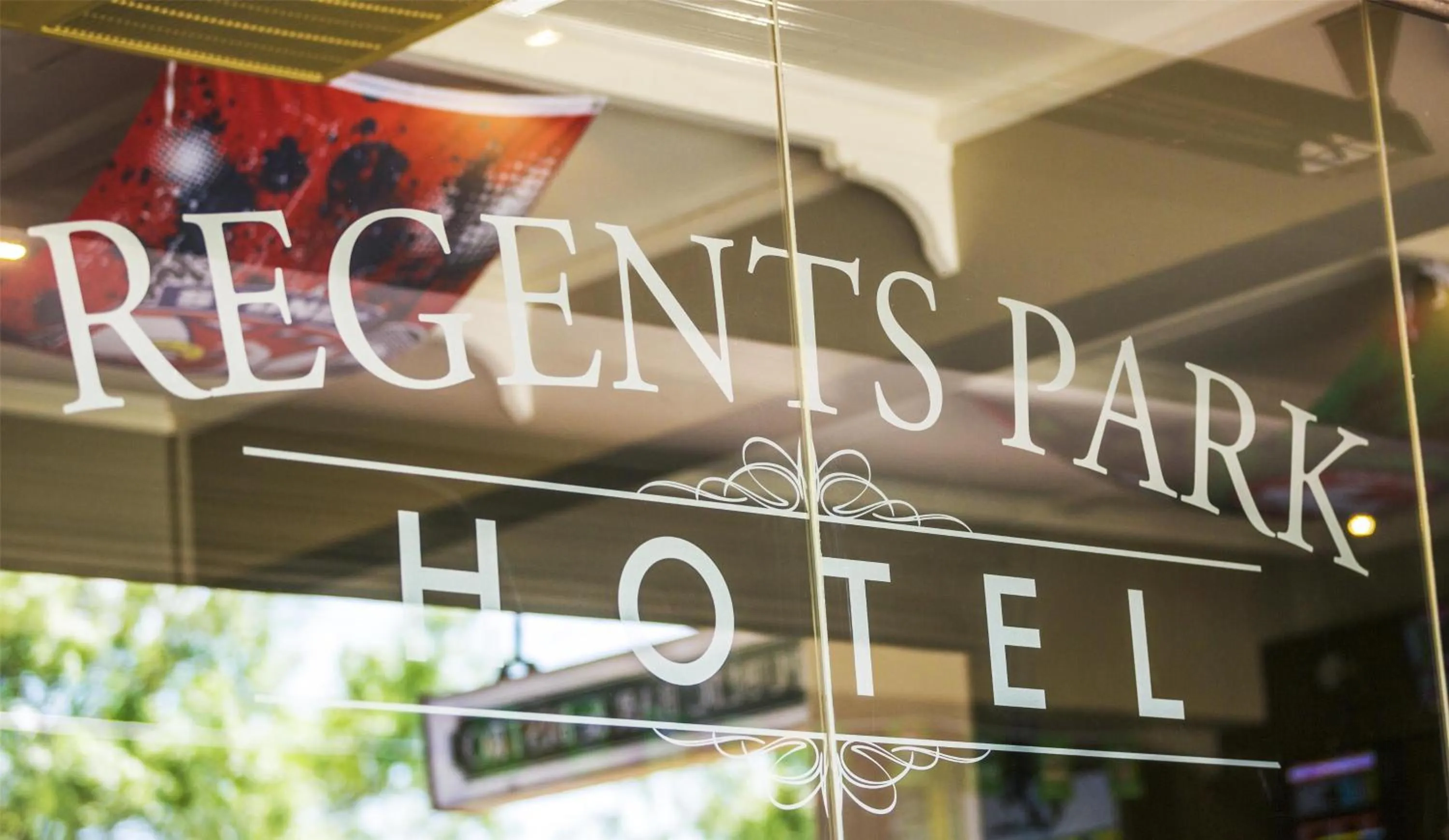 Lobby or reception in Nightcap at Regents Park Hotel