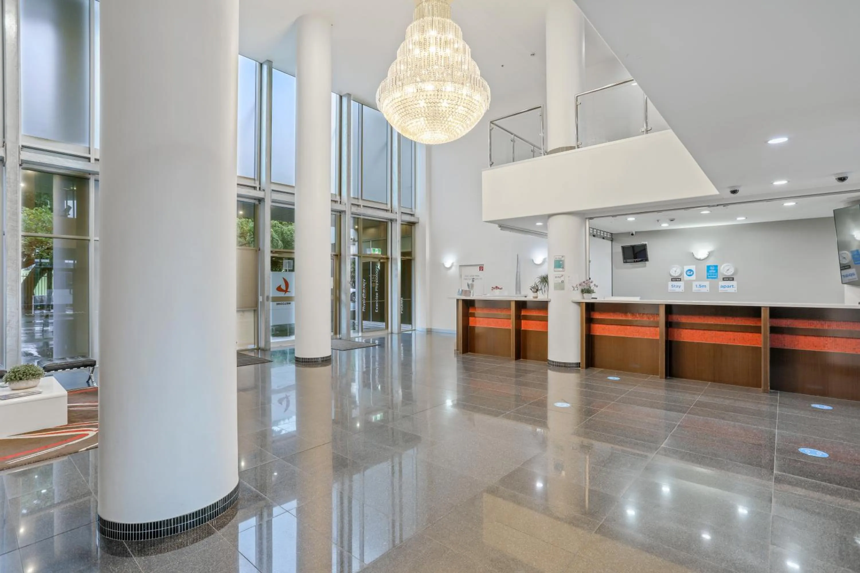 Lobby or reception in Tweed Ultima Apartments
