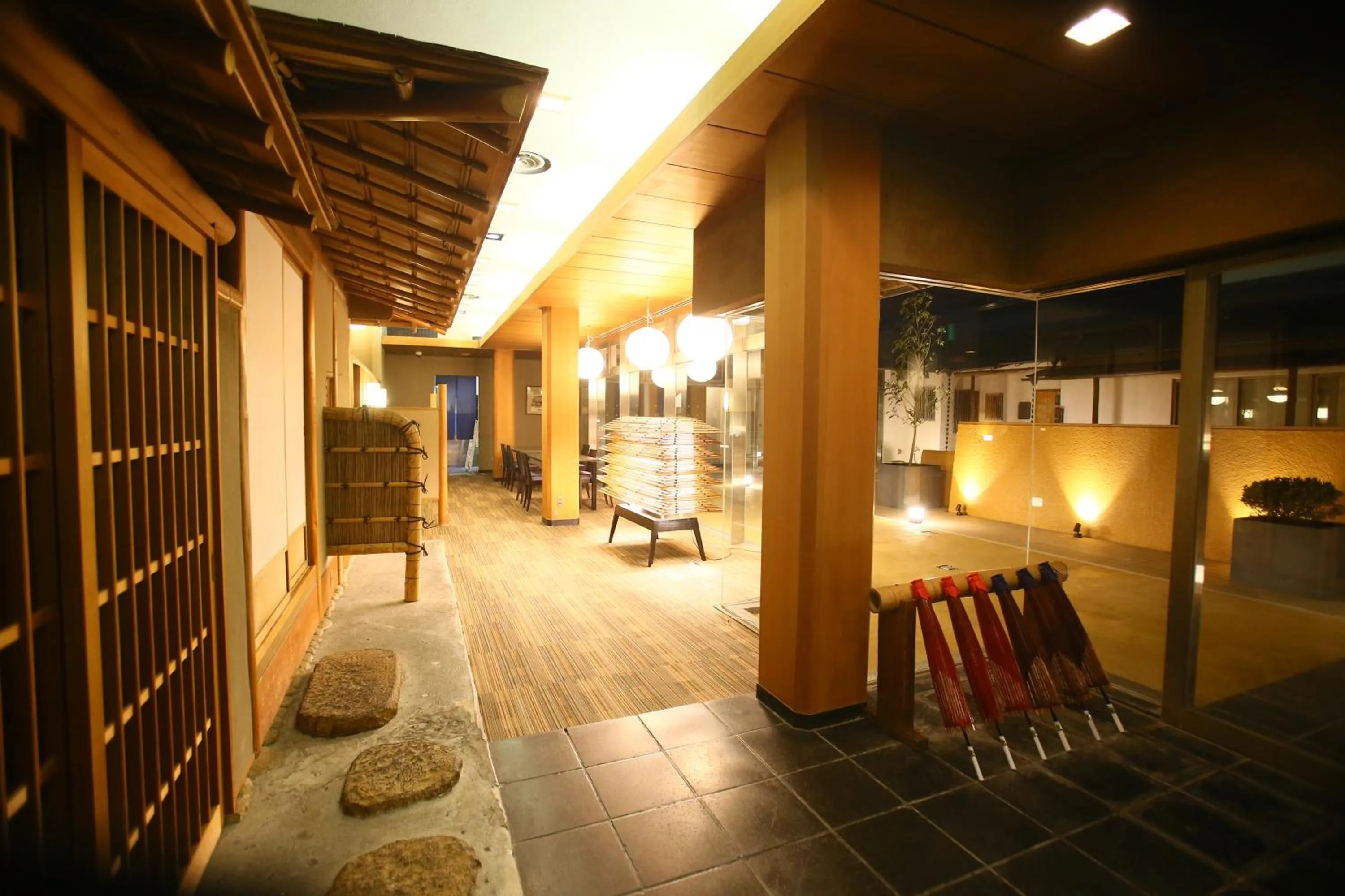 Restaurant/places to eat in Hotel 1-2-3 Maebashi Mercury