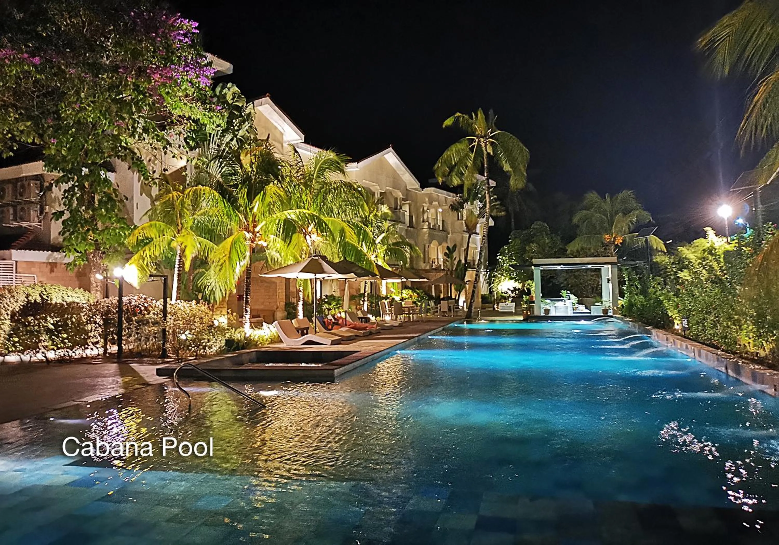Swimming pool in Fairways and Bluewater Boracay
