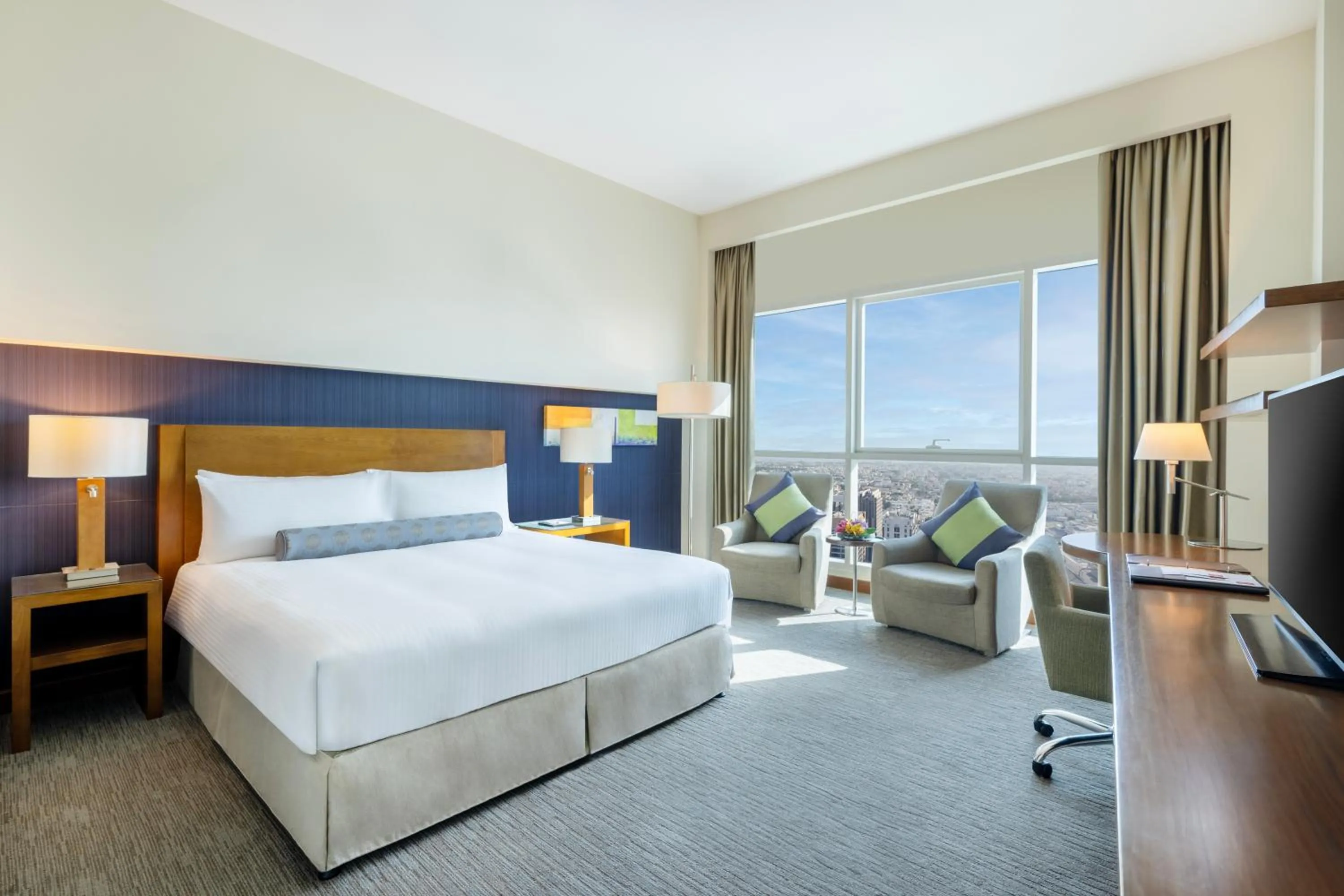 Deluxe Room in Grand Millennium Al Wahda Hotel and Executive Apartments Abu Dhabi