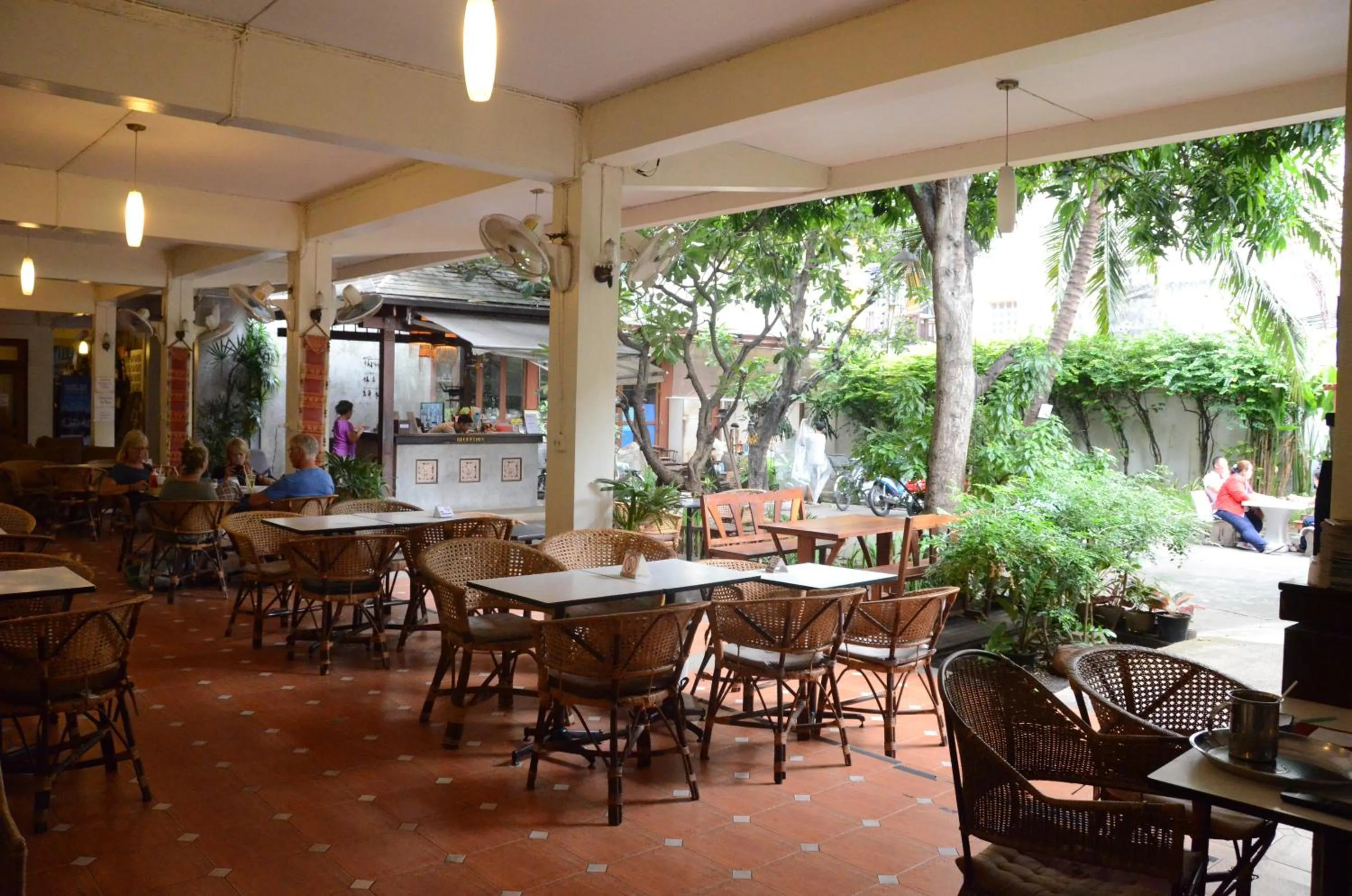 Property building in Lamphuhouse Bangkok