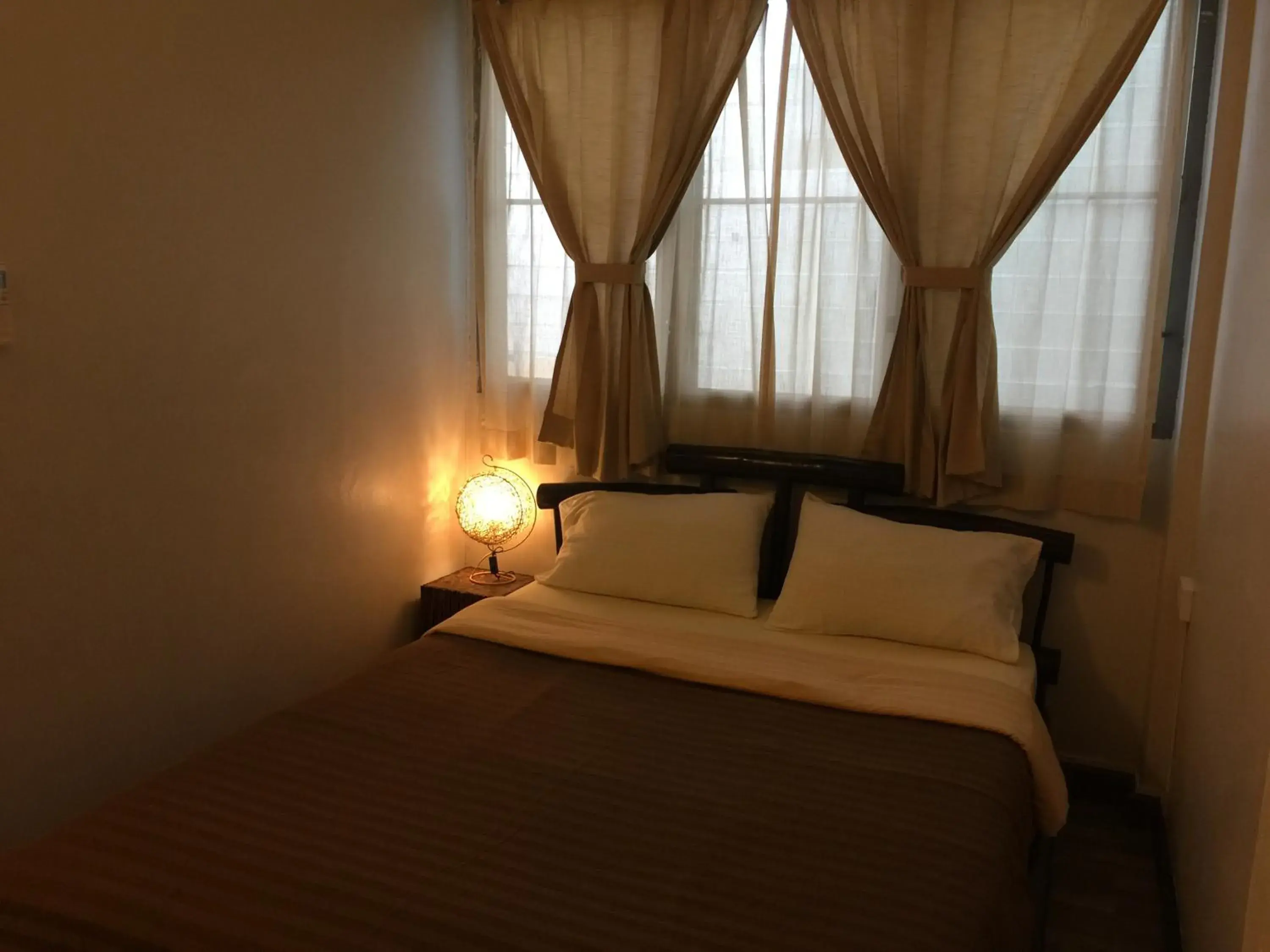 A/C Standard Double Room in Lamphuhouse Bangkok A/C Standard Double Room in Lamphuhouse Bangkok