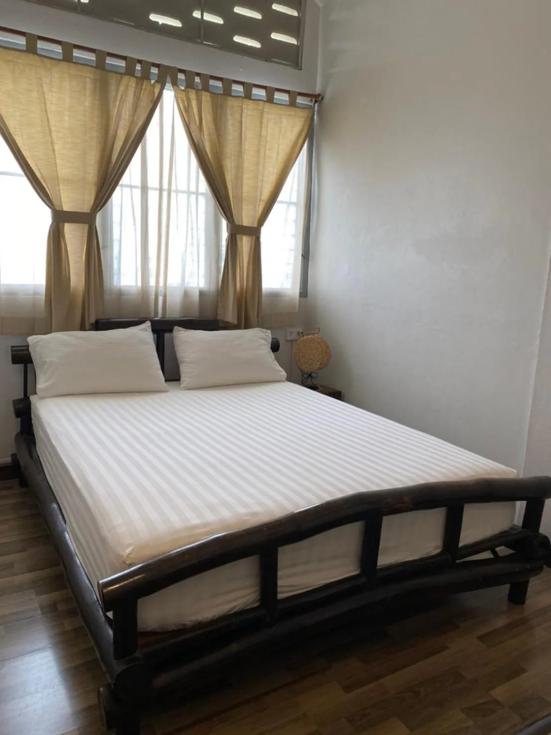 Bed in Lamphuhouse Bangkok